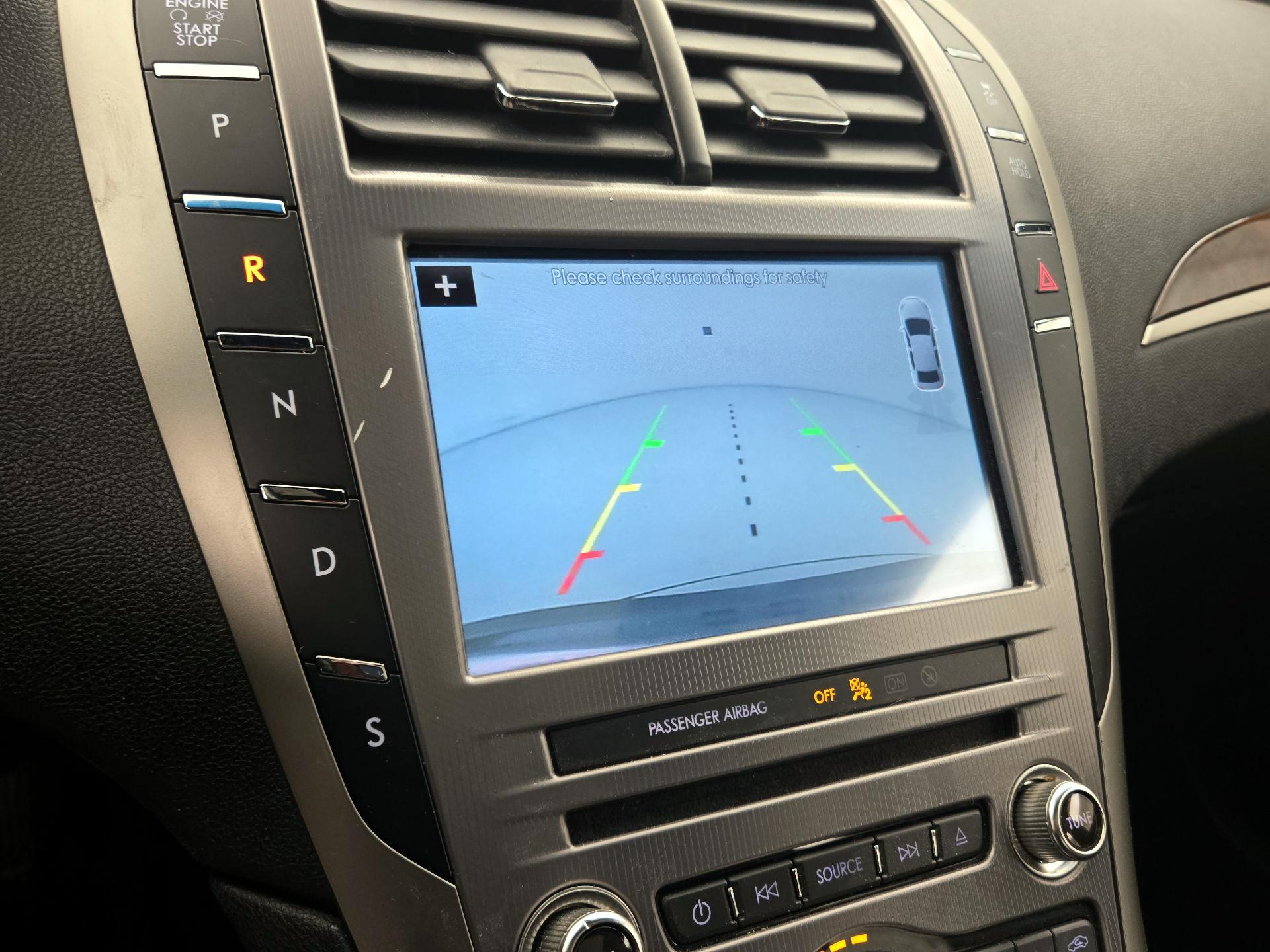 Thumbnail: 2017 Lincoln MKZ - 15