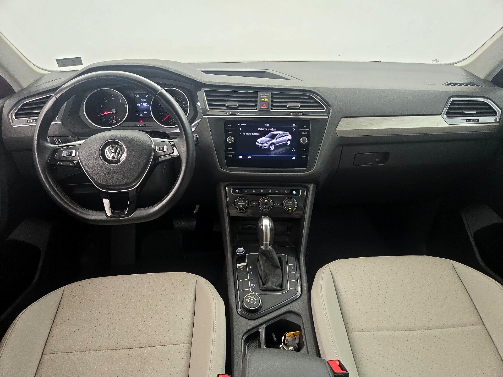 Thumbnail: 2019 Volkswagen Tiguan - 9