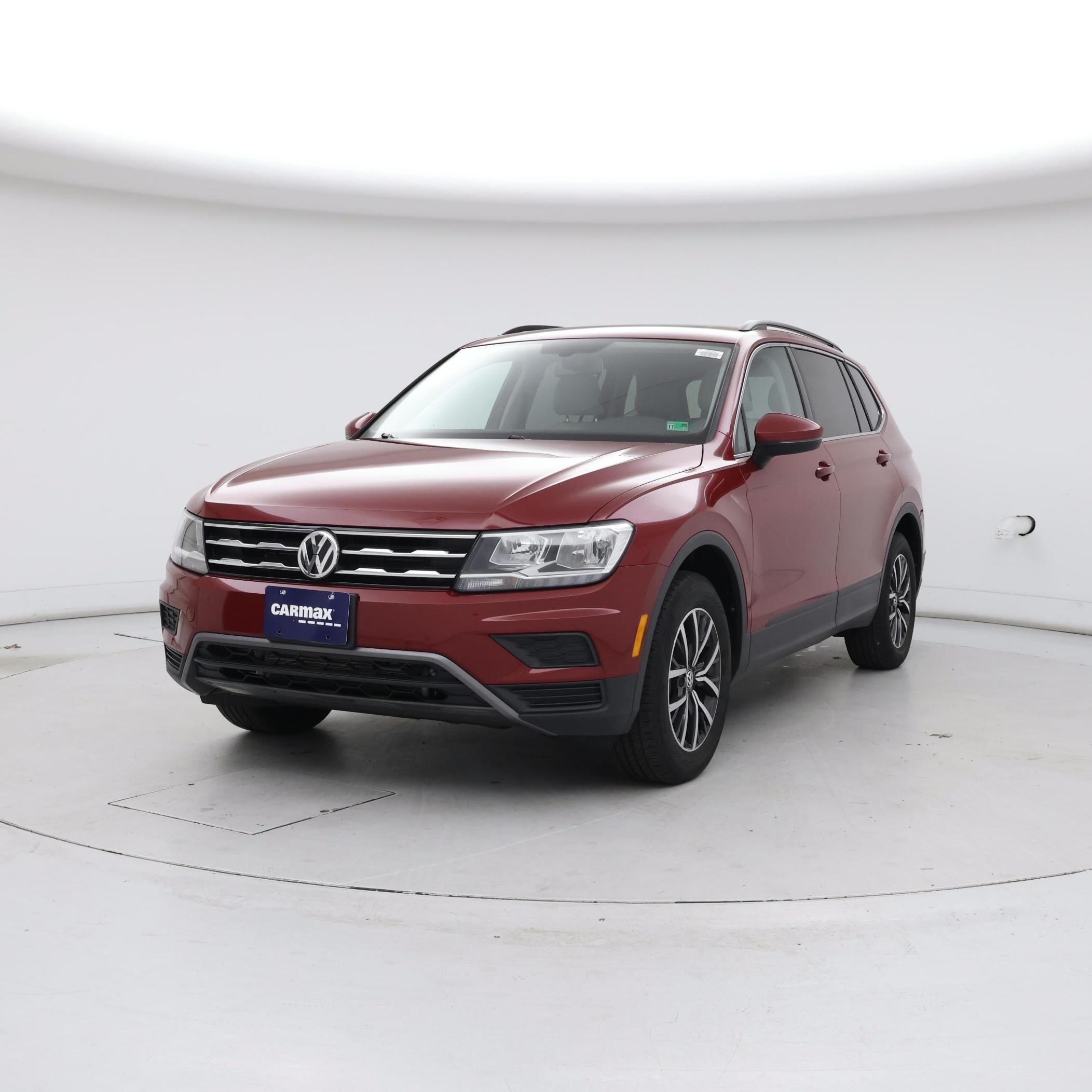 Thumbnail: 2019 Volkswagen Tiguan - 4