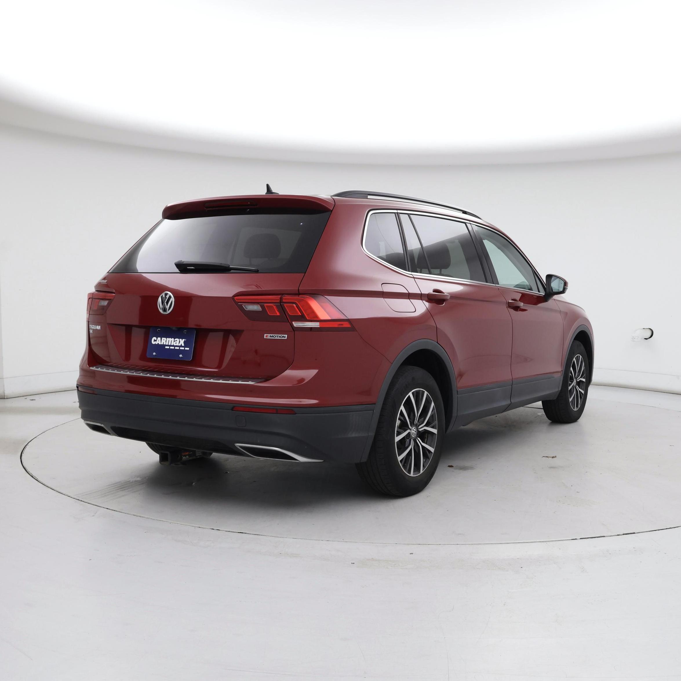 Thumbnail: 2019 Volkswagen Tiguan - 8