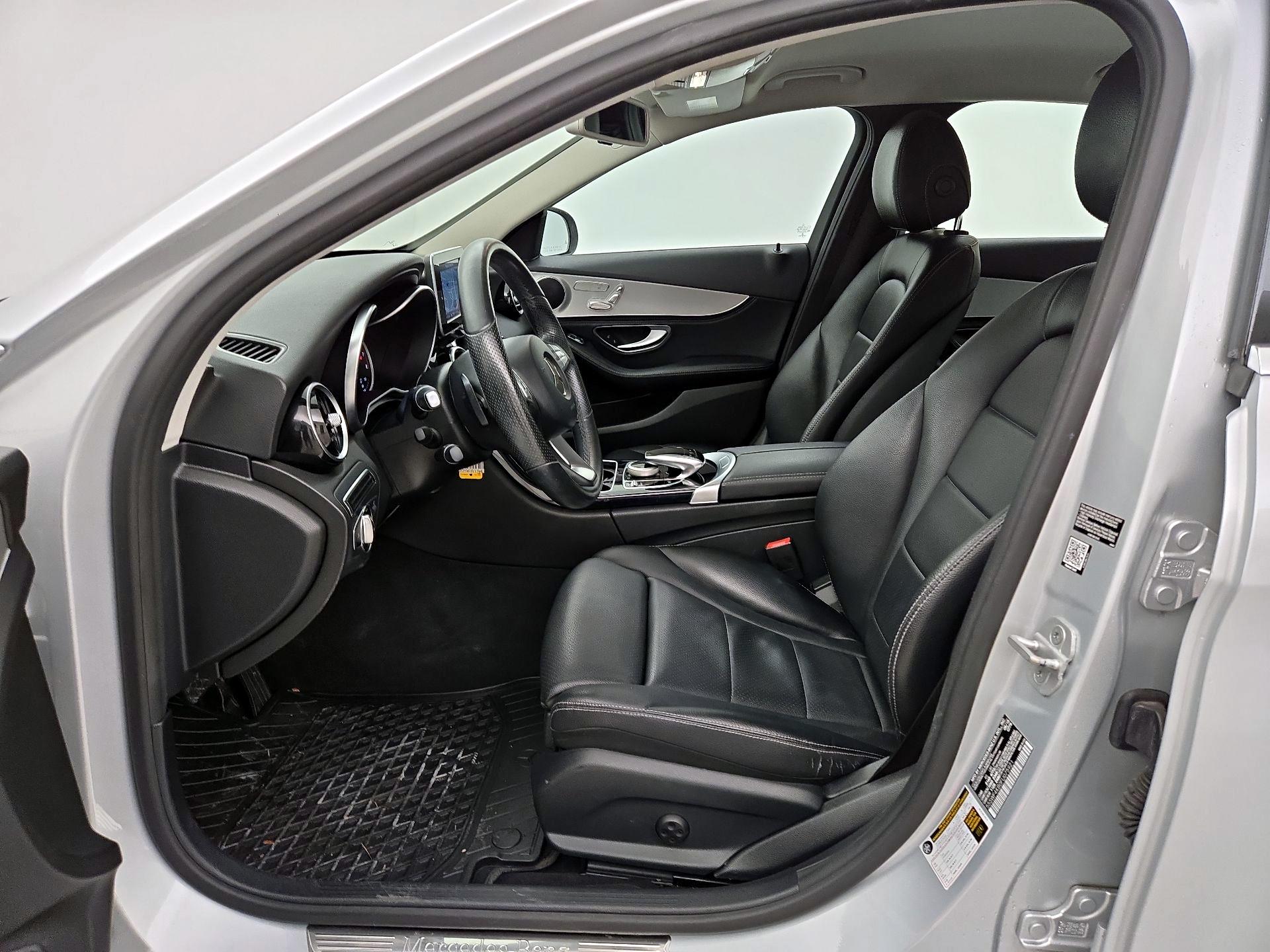 Thumbnail: 2015 Mercedes-Benz C-Class - 11