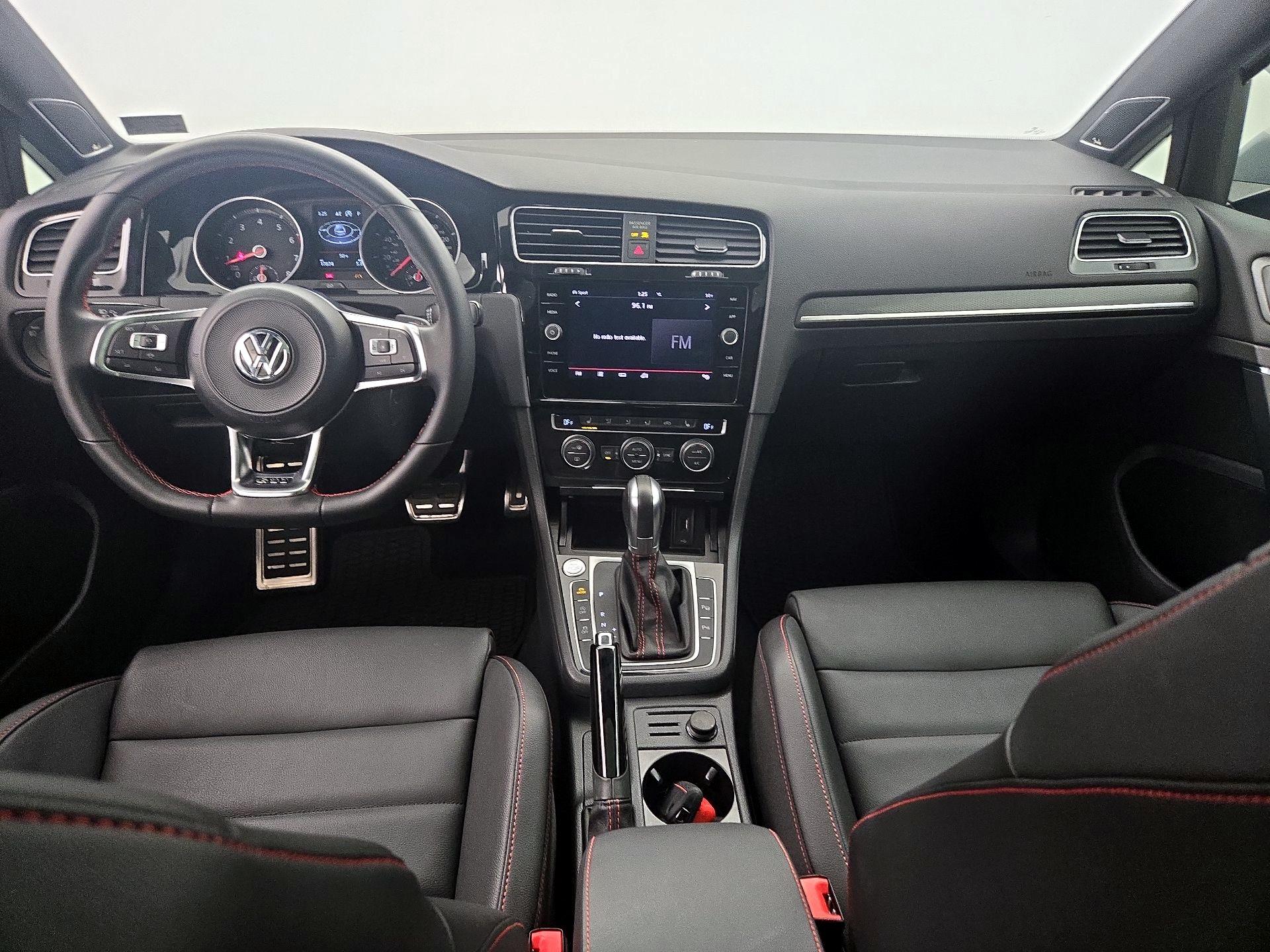 Thumbnail: 2019 Volkswagen Golf - 9