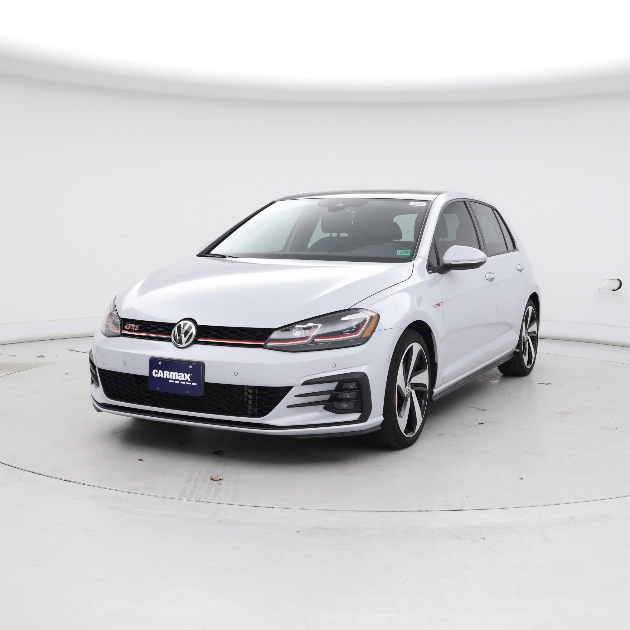 Thumbnail: 2019 Volkswagen Golf - 4