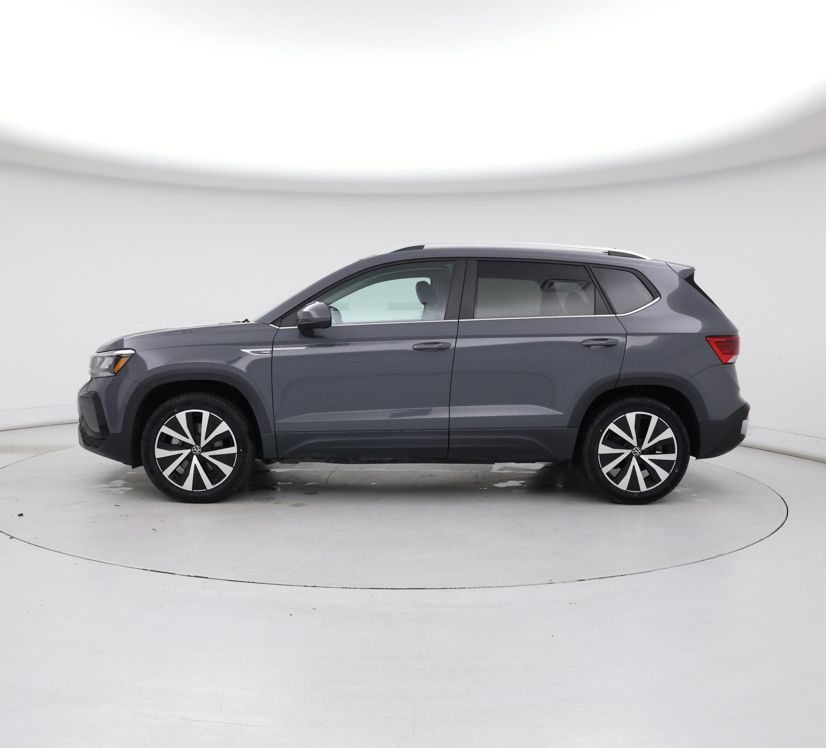 Thumbnail: 2022 Volkswagen Taos - 3