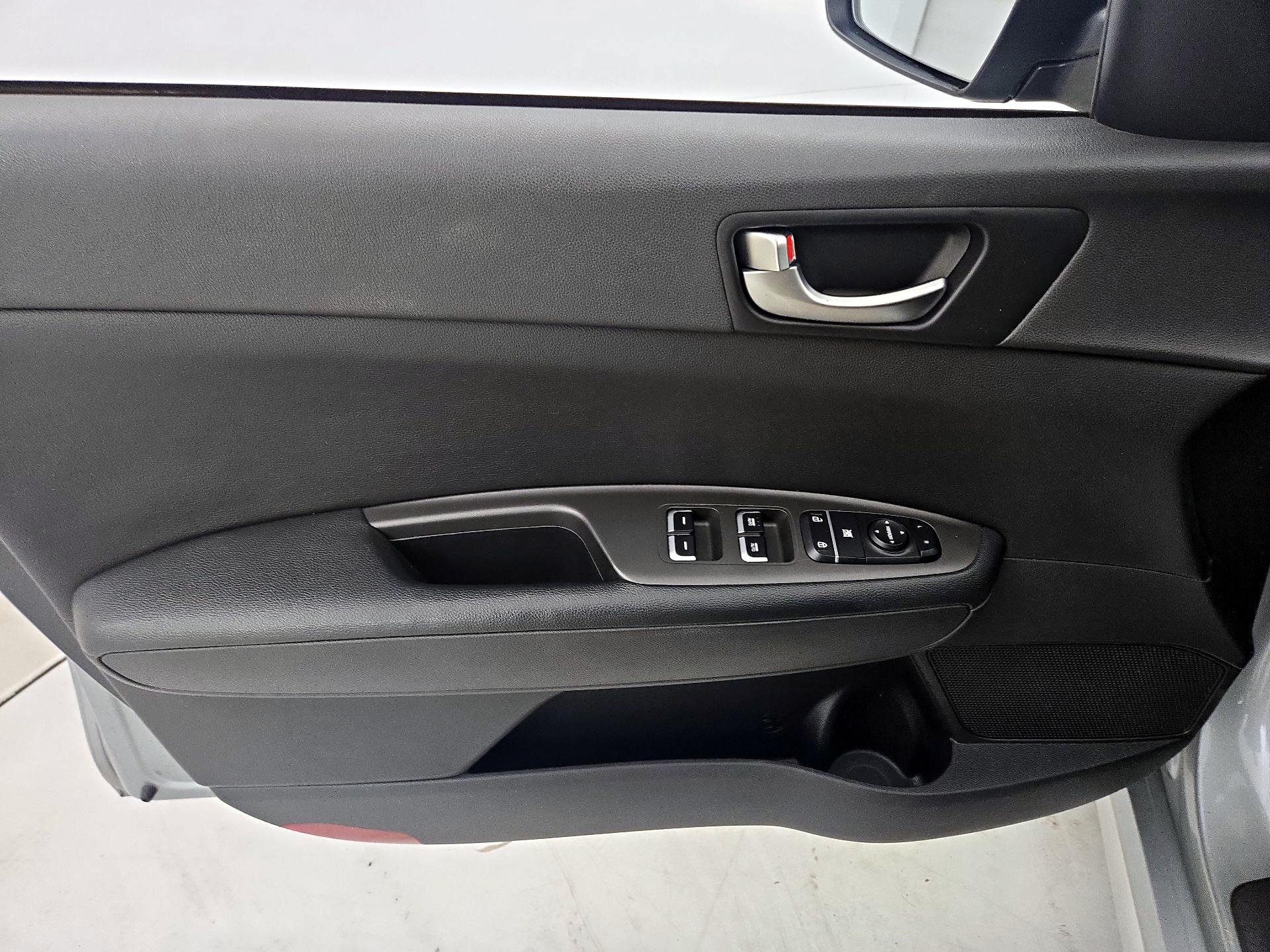 Thumbnail: 2018 Kia Optima - 12