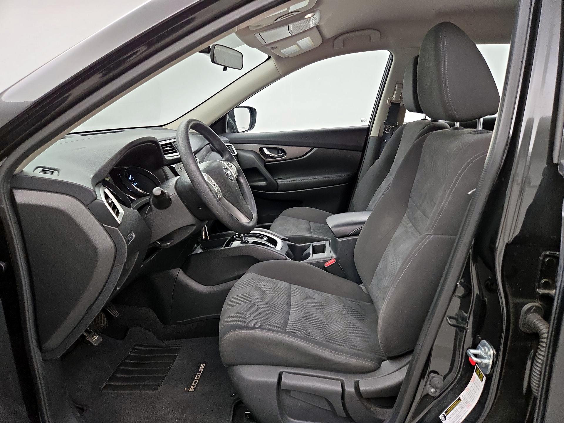 Thumbnail: 2016 Nissan Rogue - 11