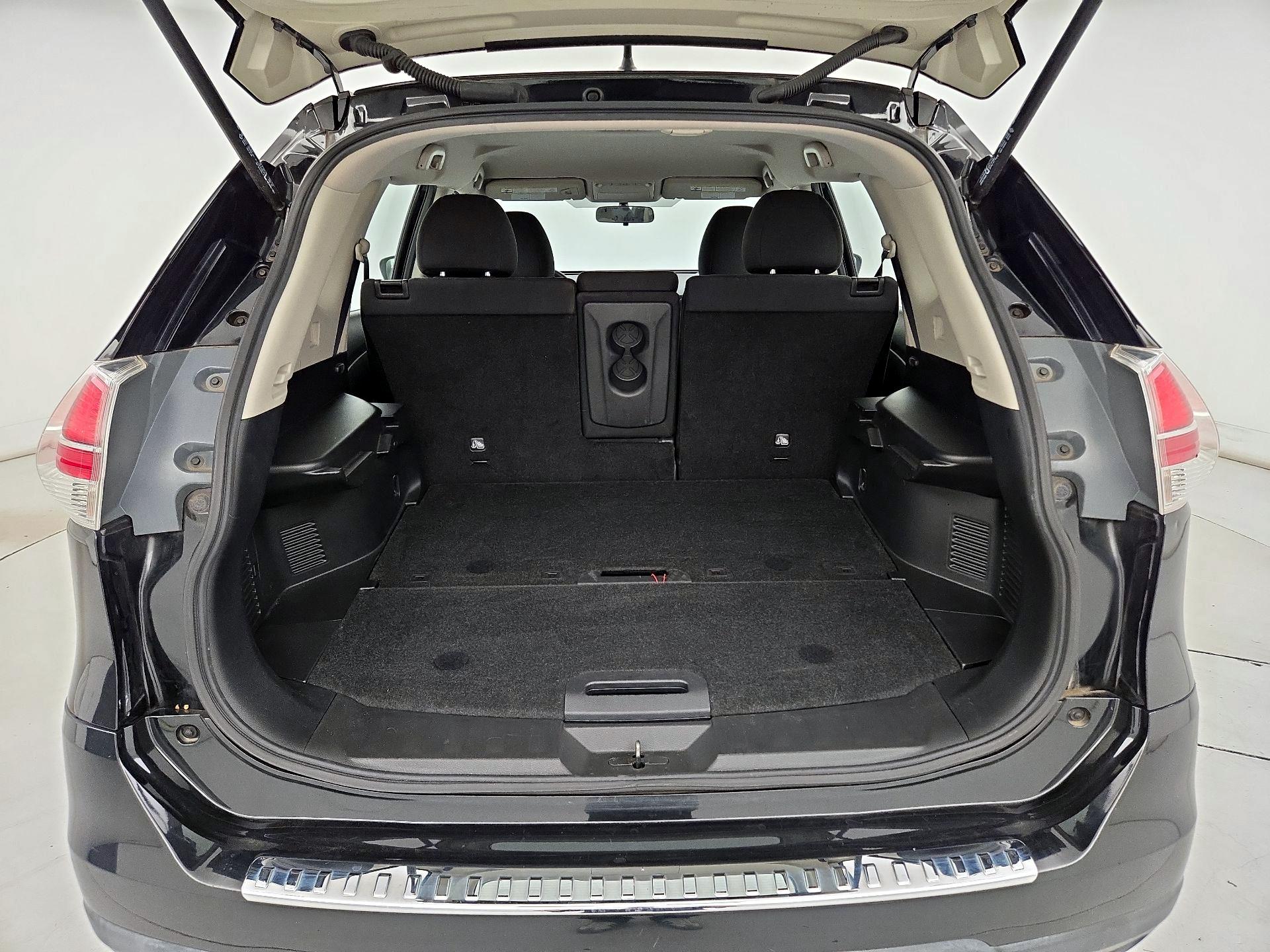 Thumbnail: 2016 Nissan Rogue - 20