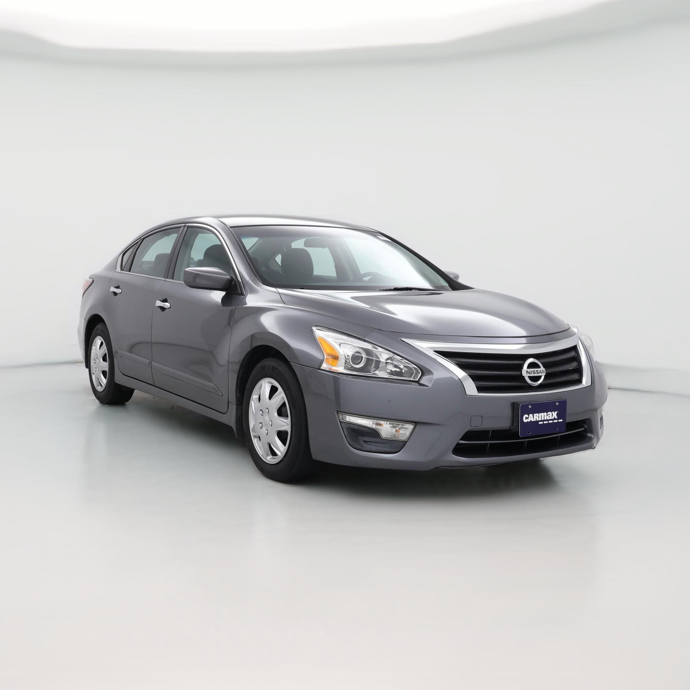 Thumbnail: 2015 Nissan Altima - 1