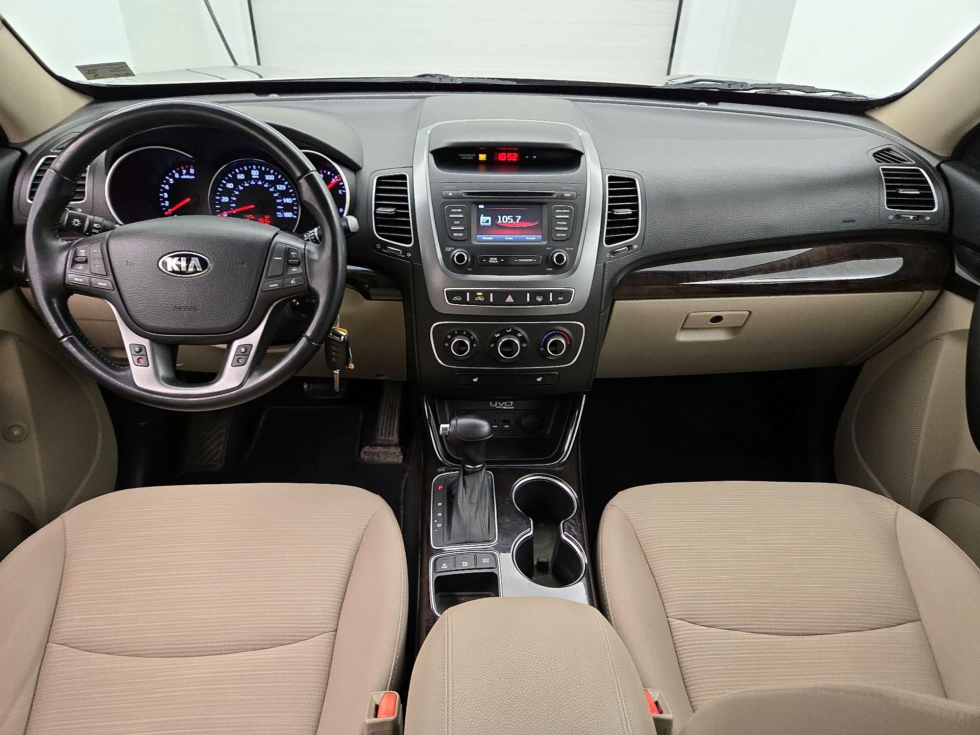 Thumbnail: 2015 Kia Sorento - 9