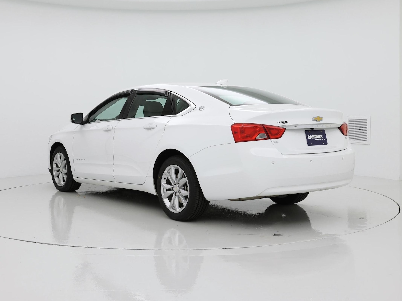 Image of 2019 Chevrolet Impala LT