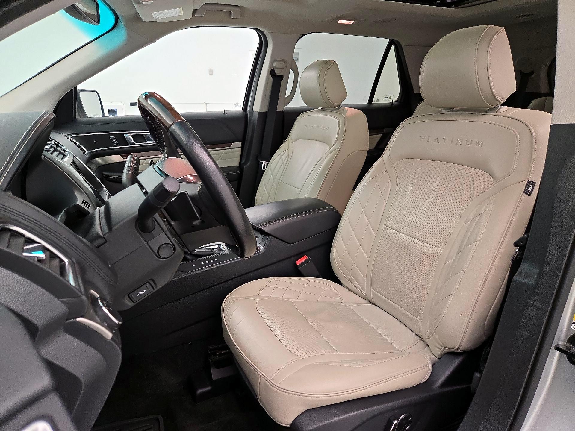 Thumbnail: 2016 Ford Explorer - 11