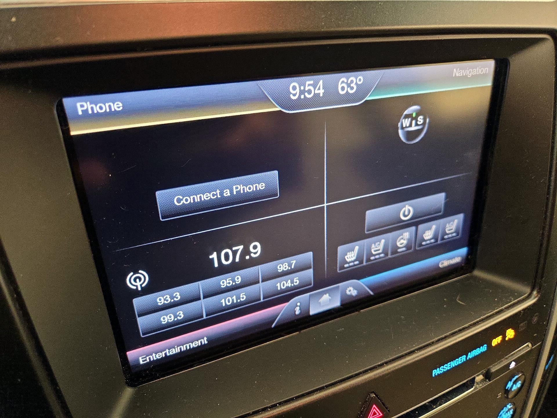 Thumbnail: 2016 Ford Explorer - 16