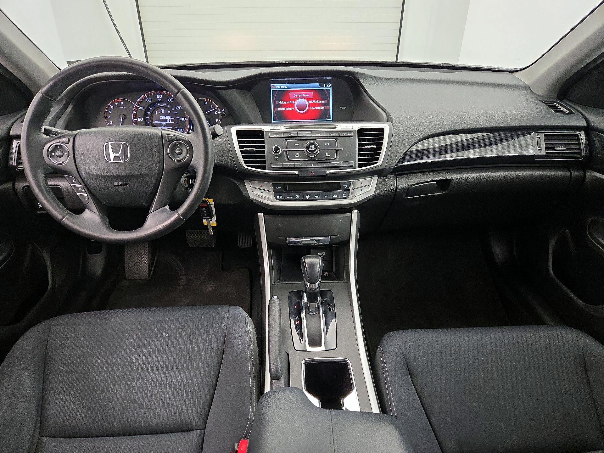 Thumbnail: 2015 Honda Accord - 9