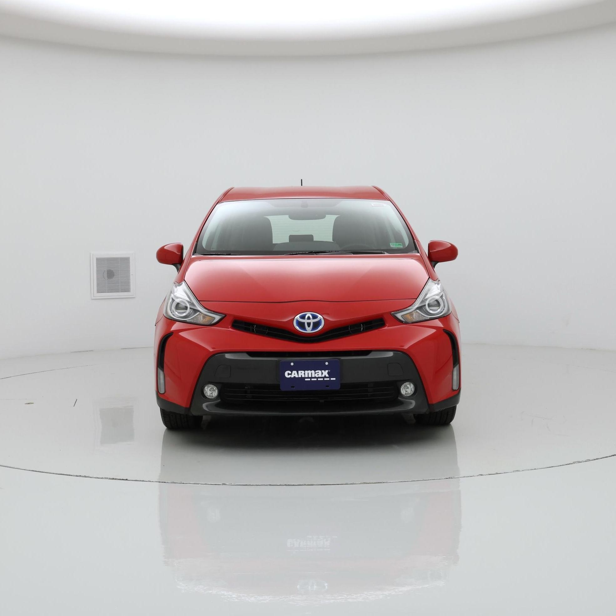 Thumbnail: 2015 Toyota Prius v - 5