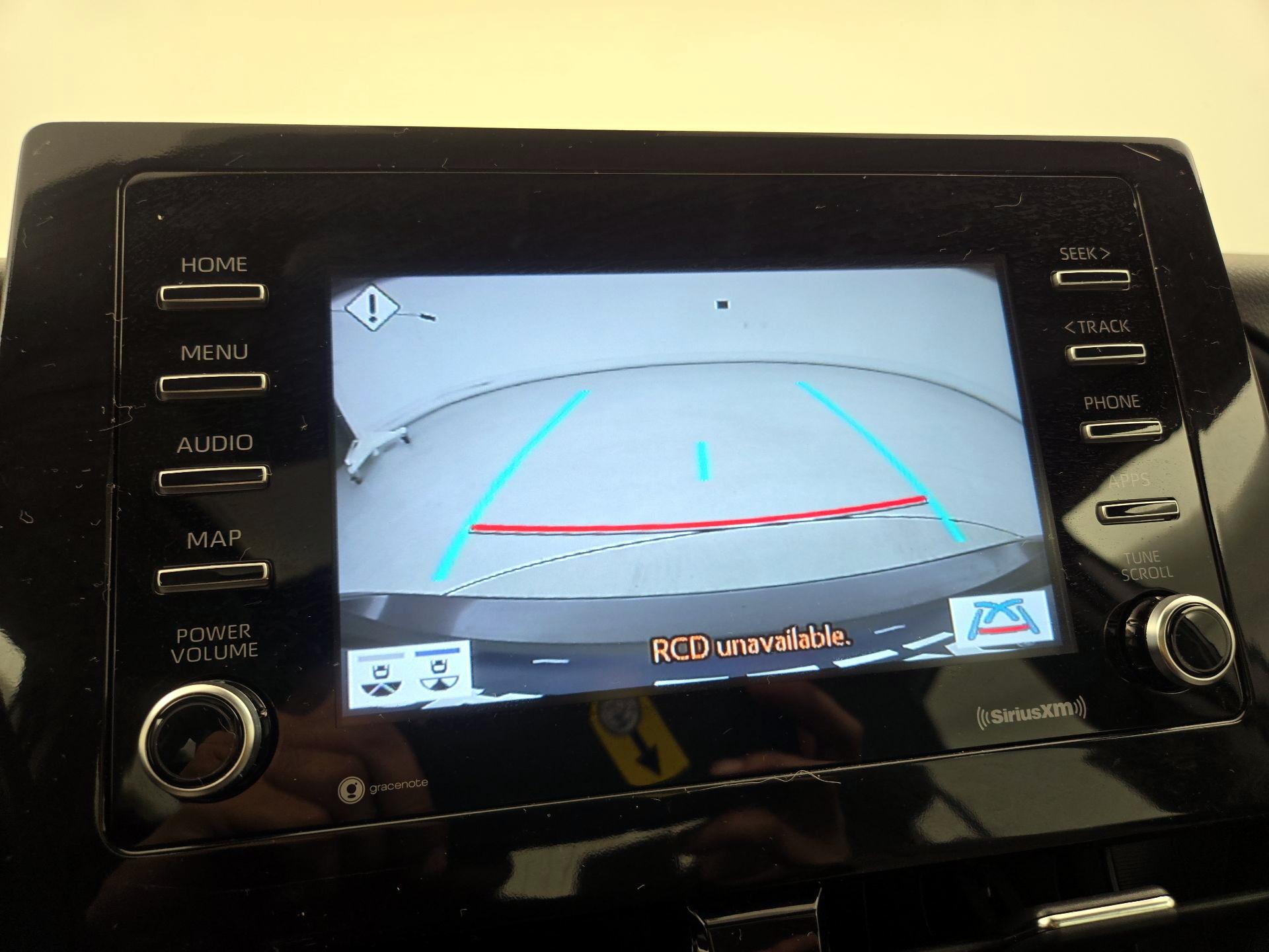 Thumbnail: 2021 Toyota Camry - 14