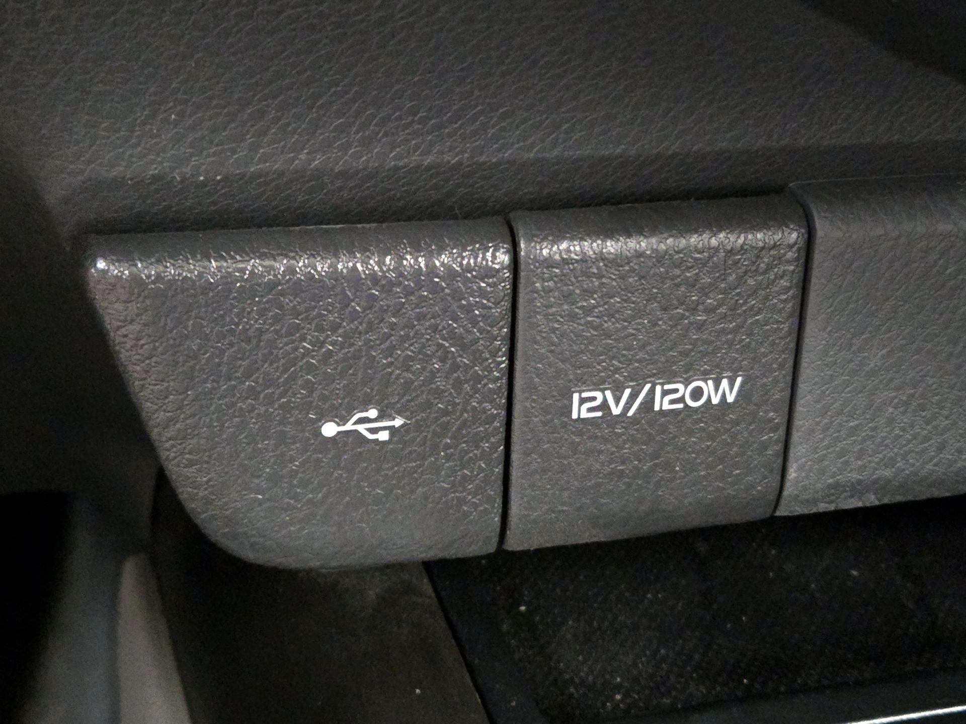 Thumbnail: 2021 Toyota Camry - 18