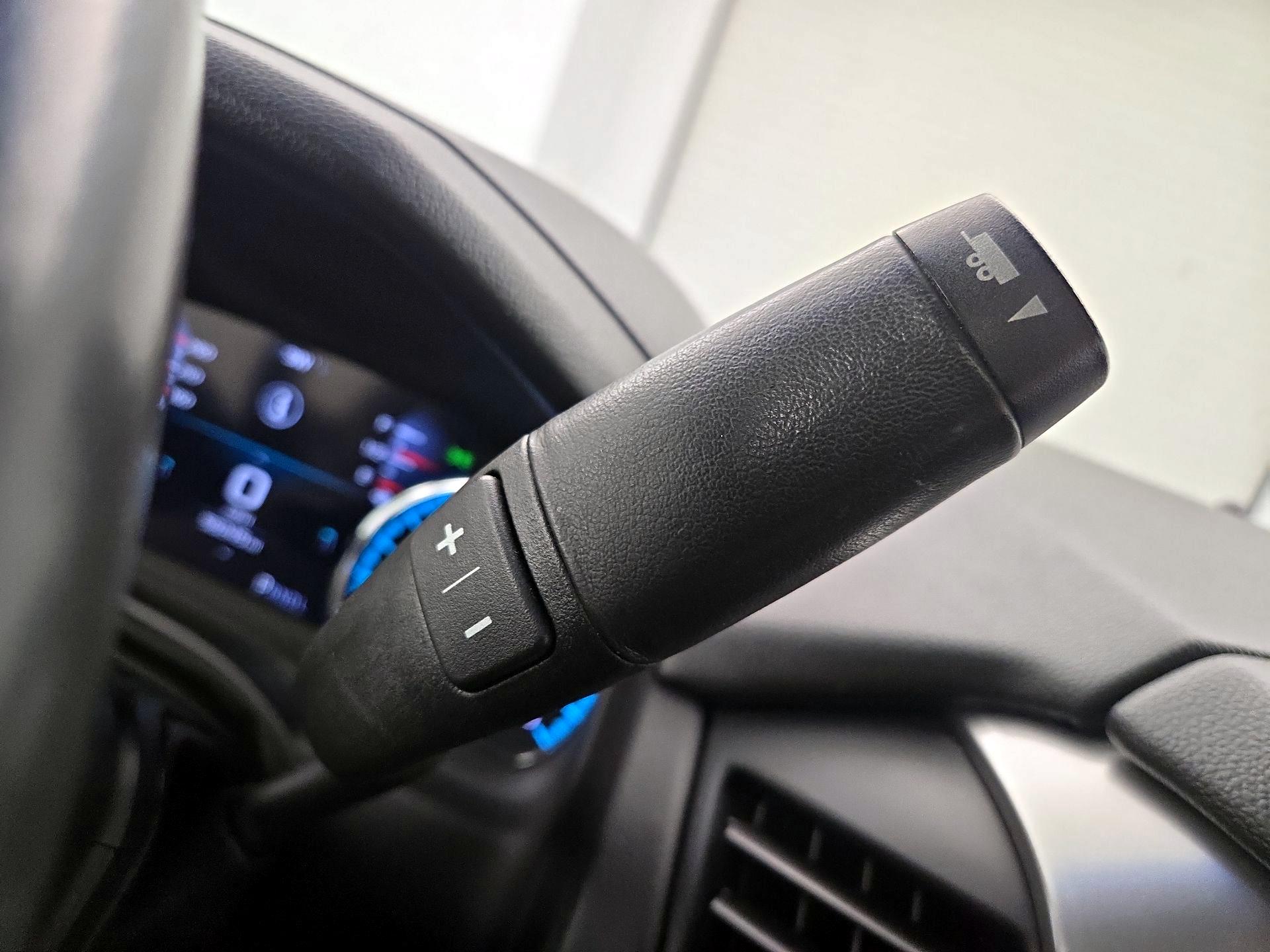 Thumbnail: 2017 Chevrolet Tahoe - 18