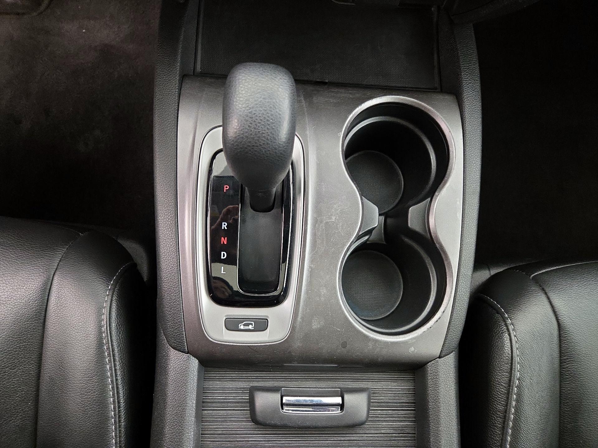 Thumbnail: 2017 Honda Pilot - 17