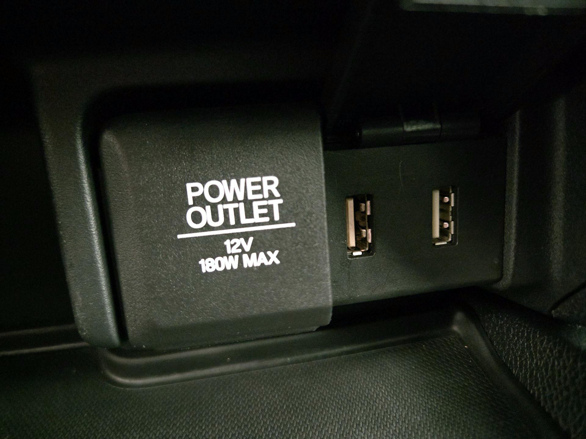 Thumbnail: 2017 Honda Pilot - 18