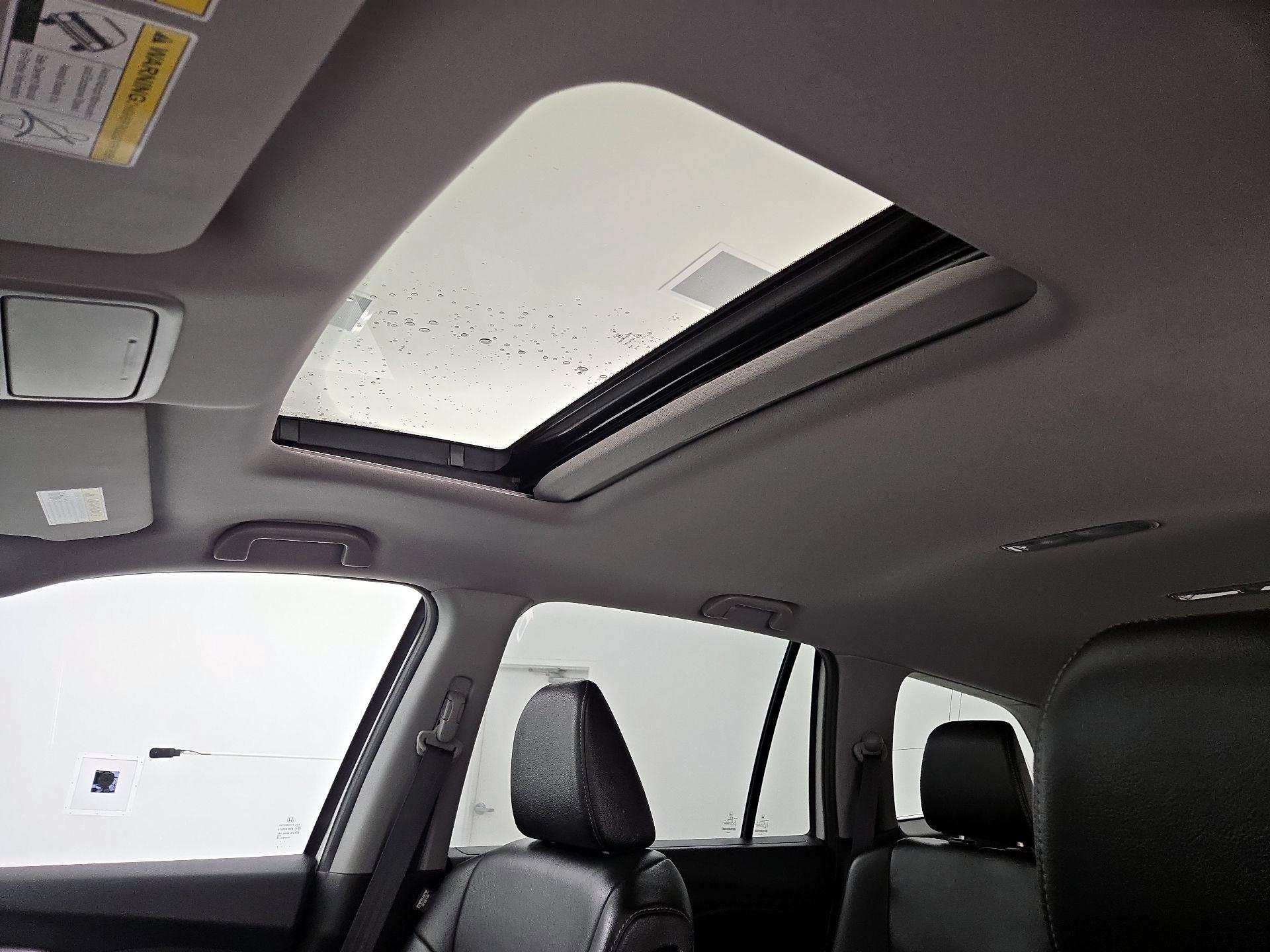 Thumbnail: 2017 Honda Pilot - 19