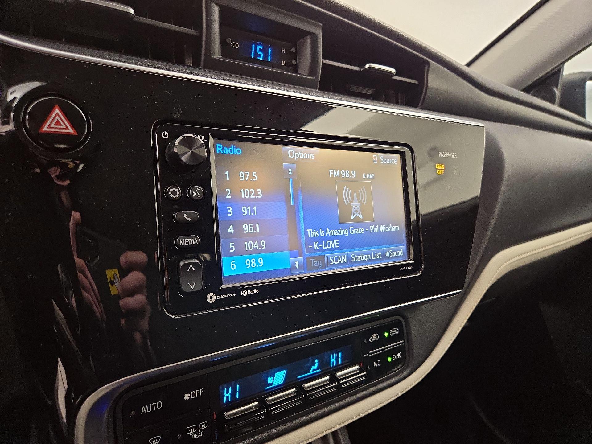 Thumbnail: 2018 Toyota Corolla iM - 15