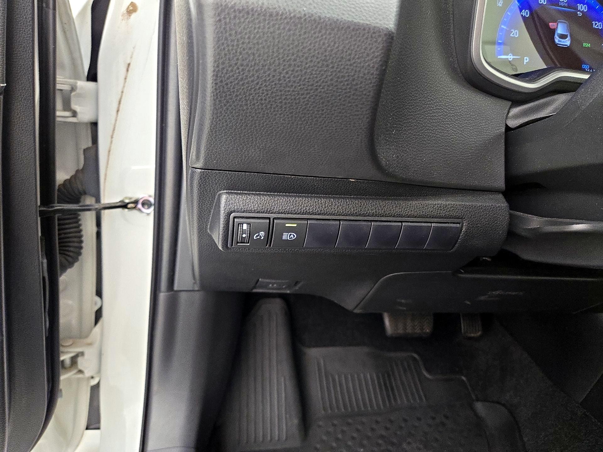 Thumbnail: 2020 Toyota Corolla - 13