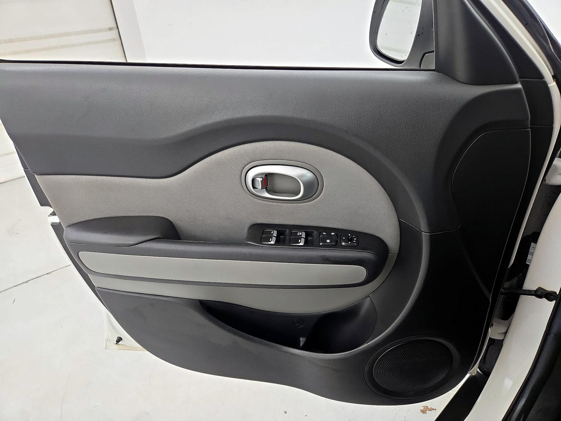 Thumbnail: 2019 Kia Soul - 12