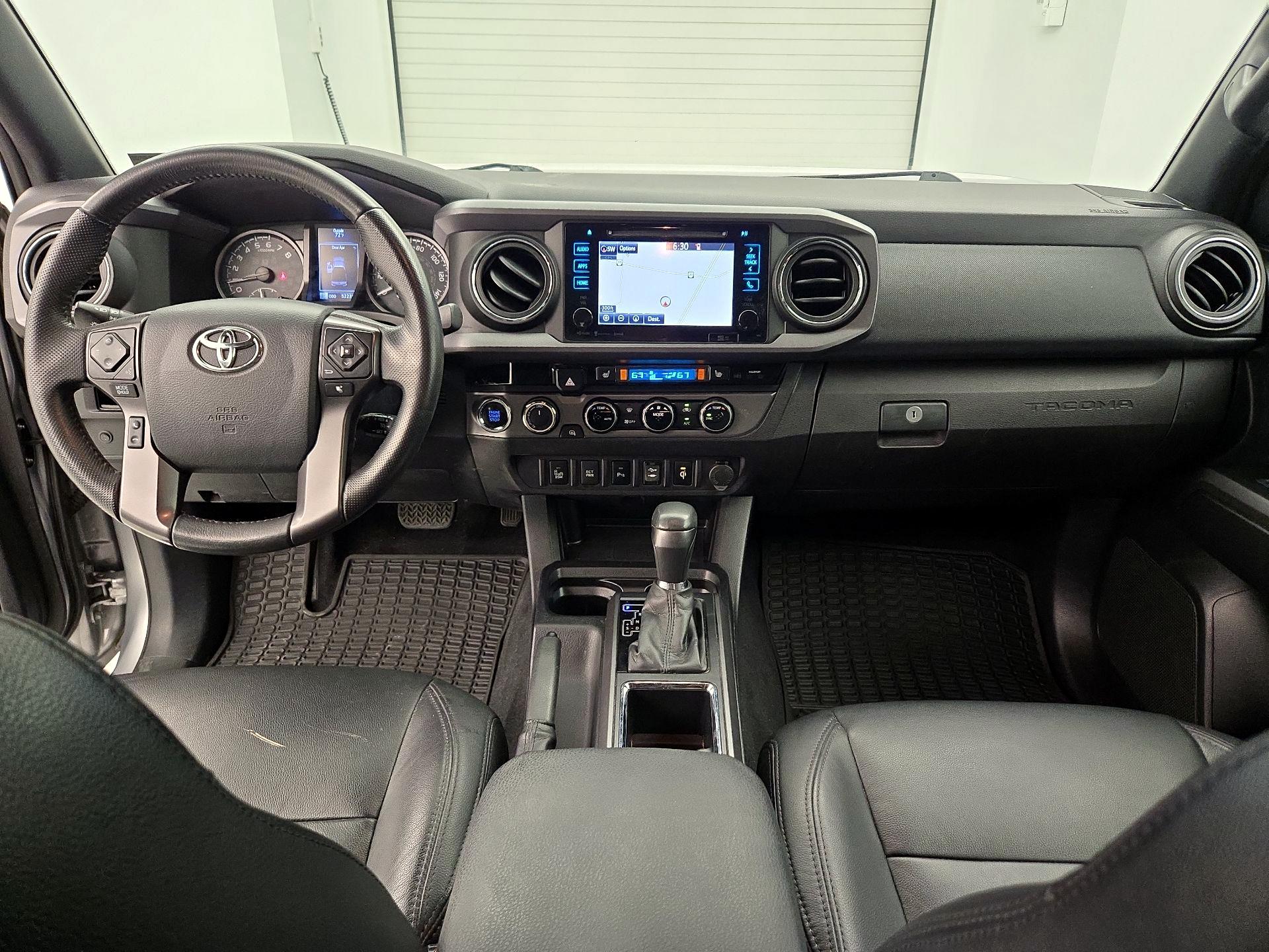 Thumbnail: 2017 Toyota Tacoma - 9