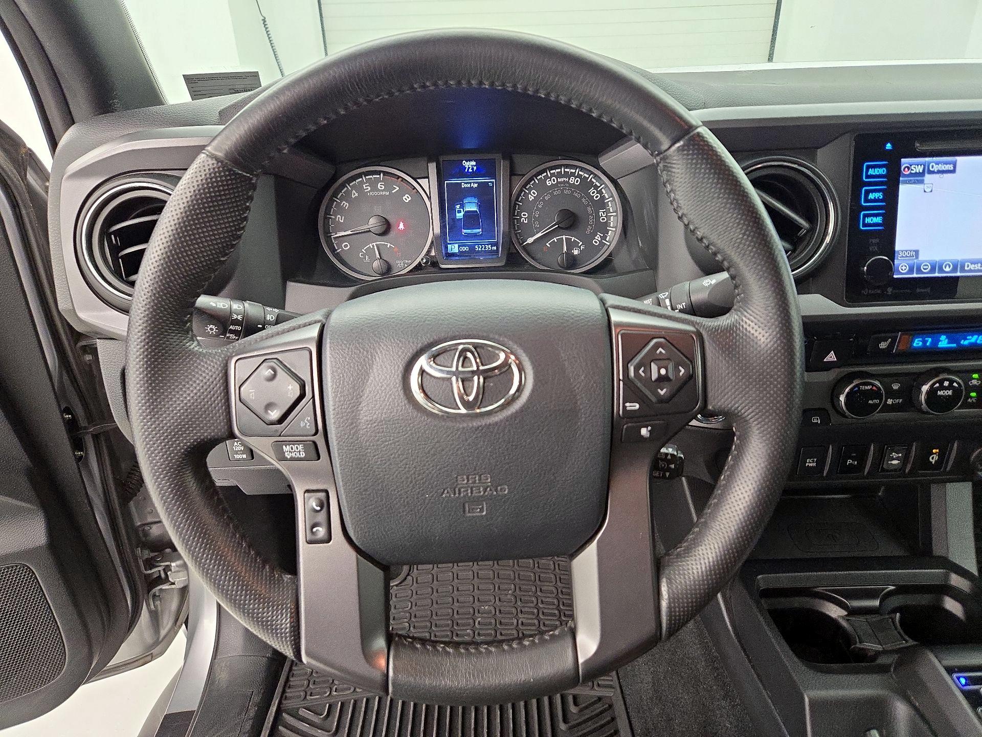 Thumbnail: 2017 Toyota Tacoma - 10