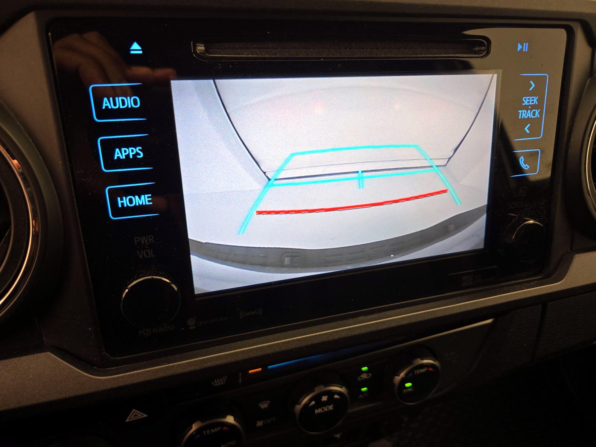 Thumbnail: 2017 Toyota Tacoma - 15