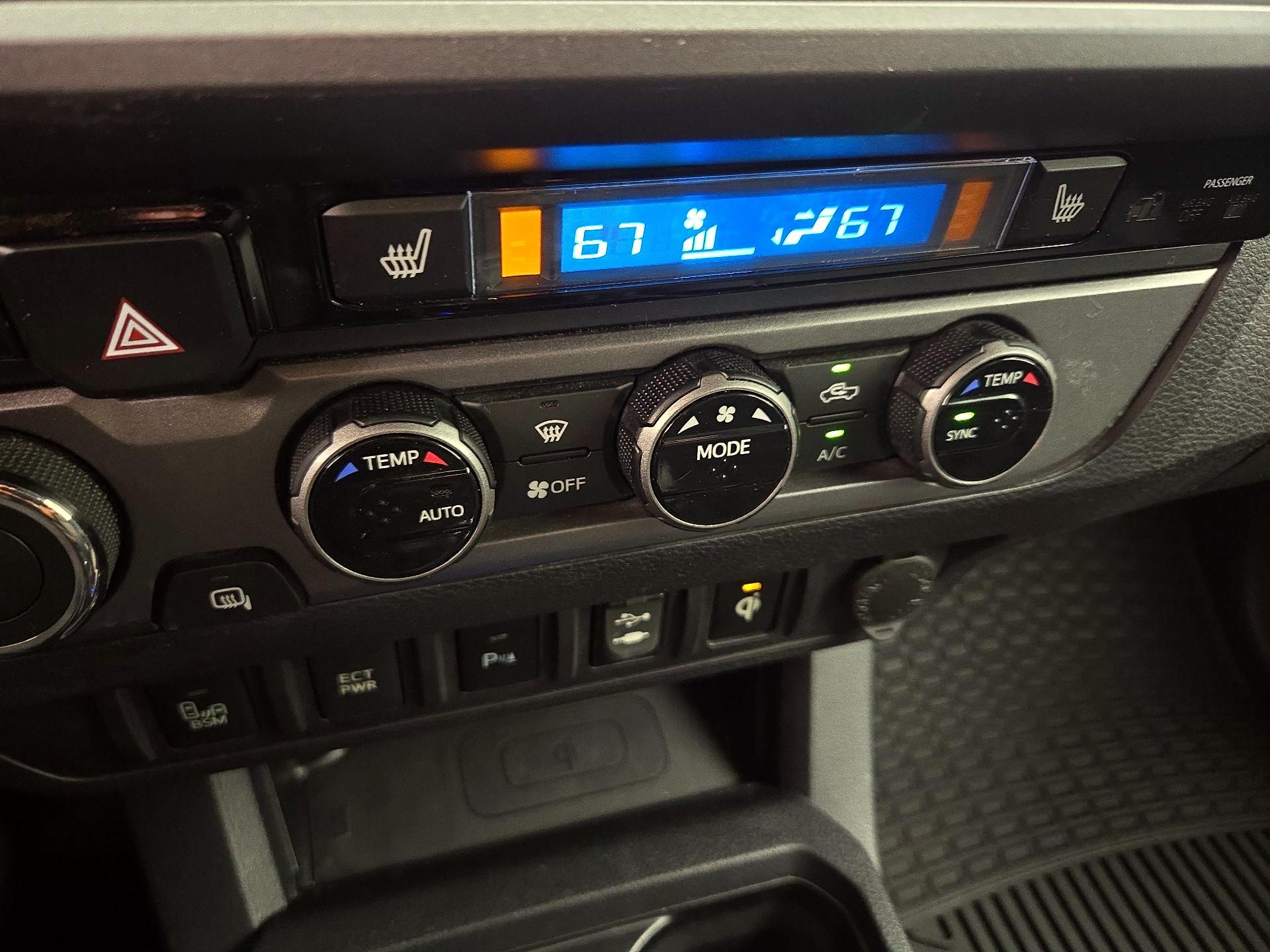 Thumbnail: 2017 Toyota Tacoma - 17