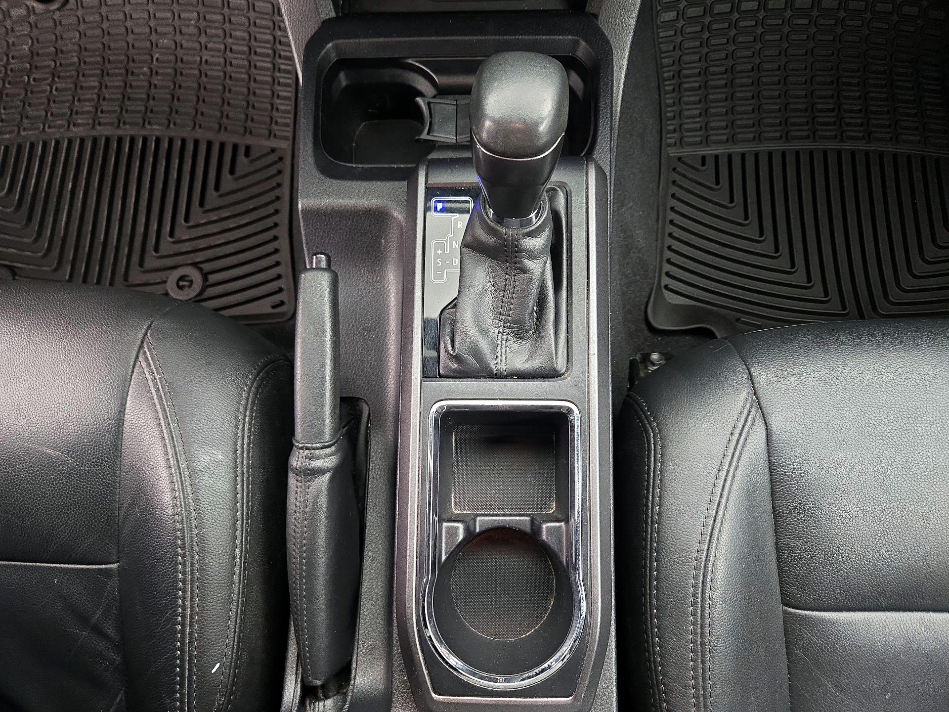 Thumbnail: 2017 Toyota Tacoma - 18