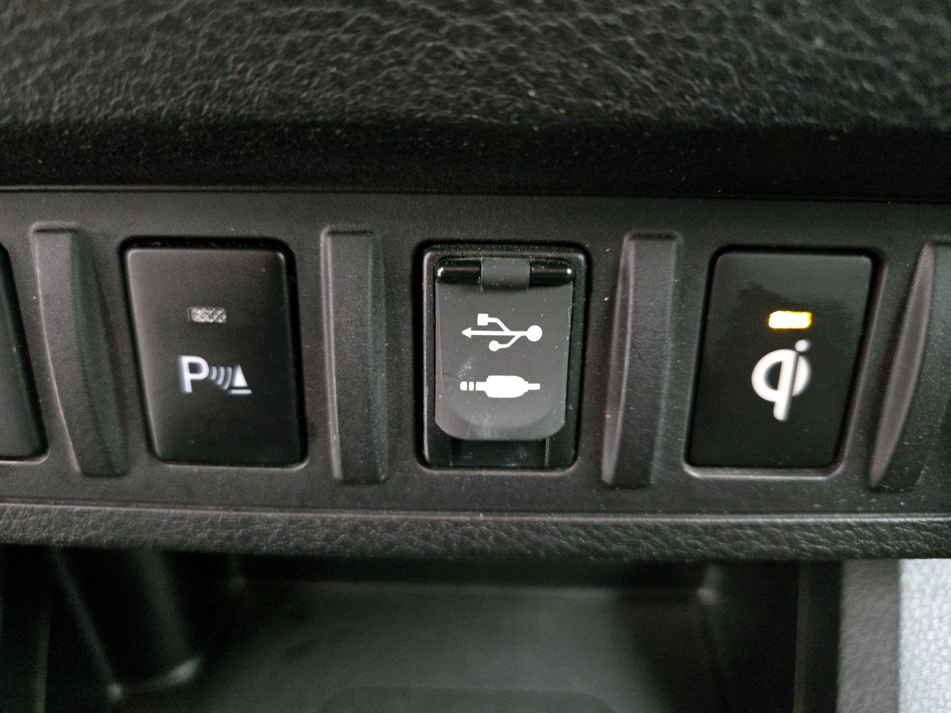 Thumbnail: 2017 Toyota Tacoma - 19