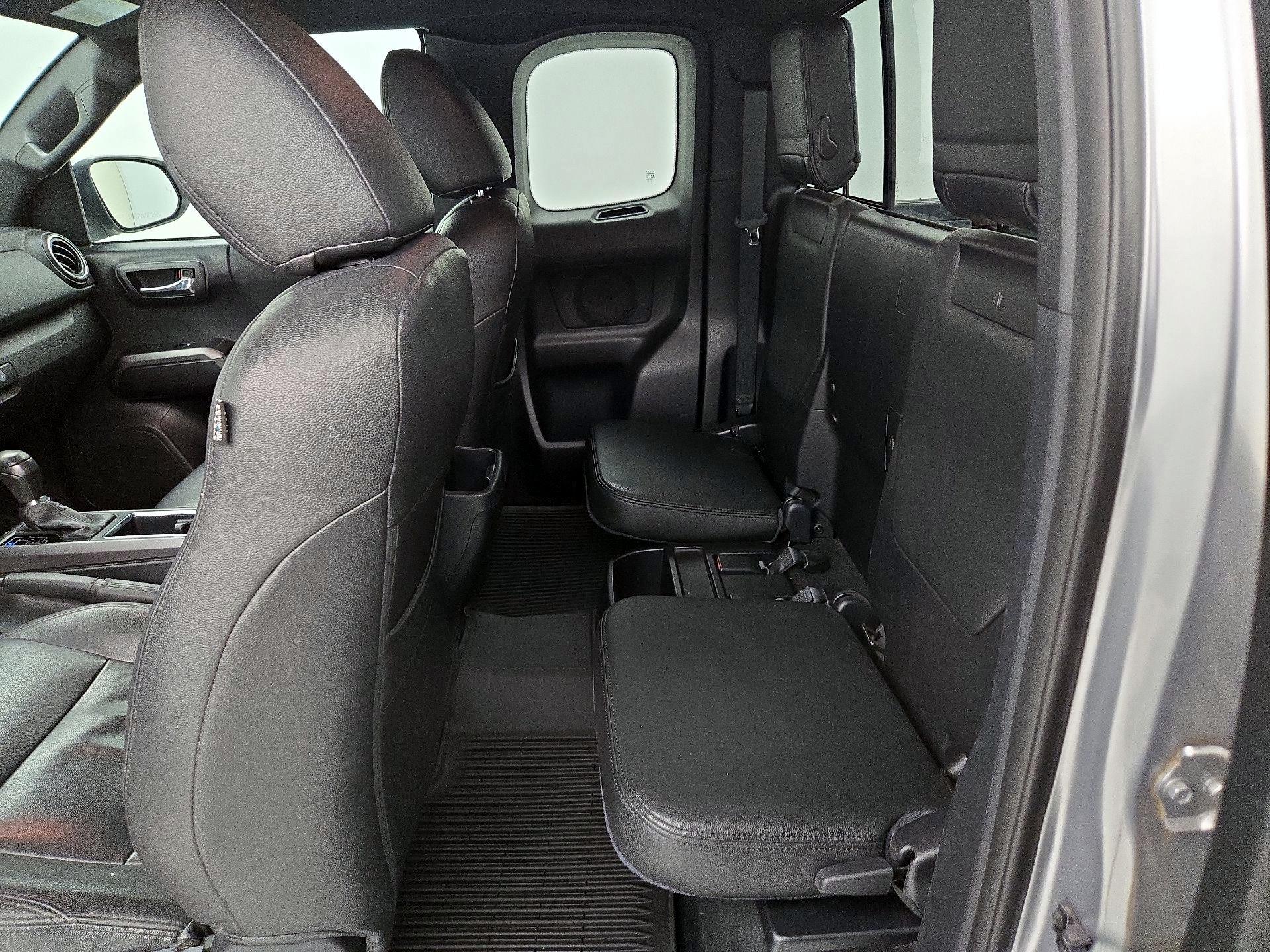 Thumbnail: 2017 Toyota Tacoma - 20