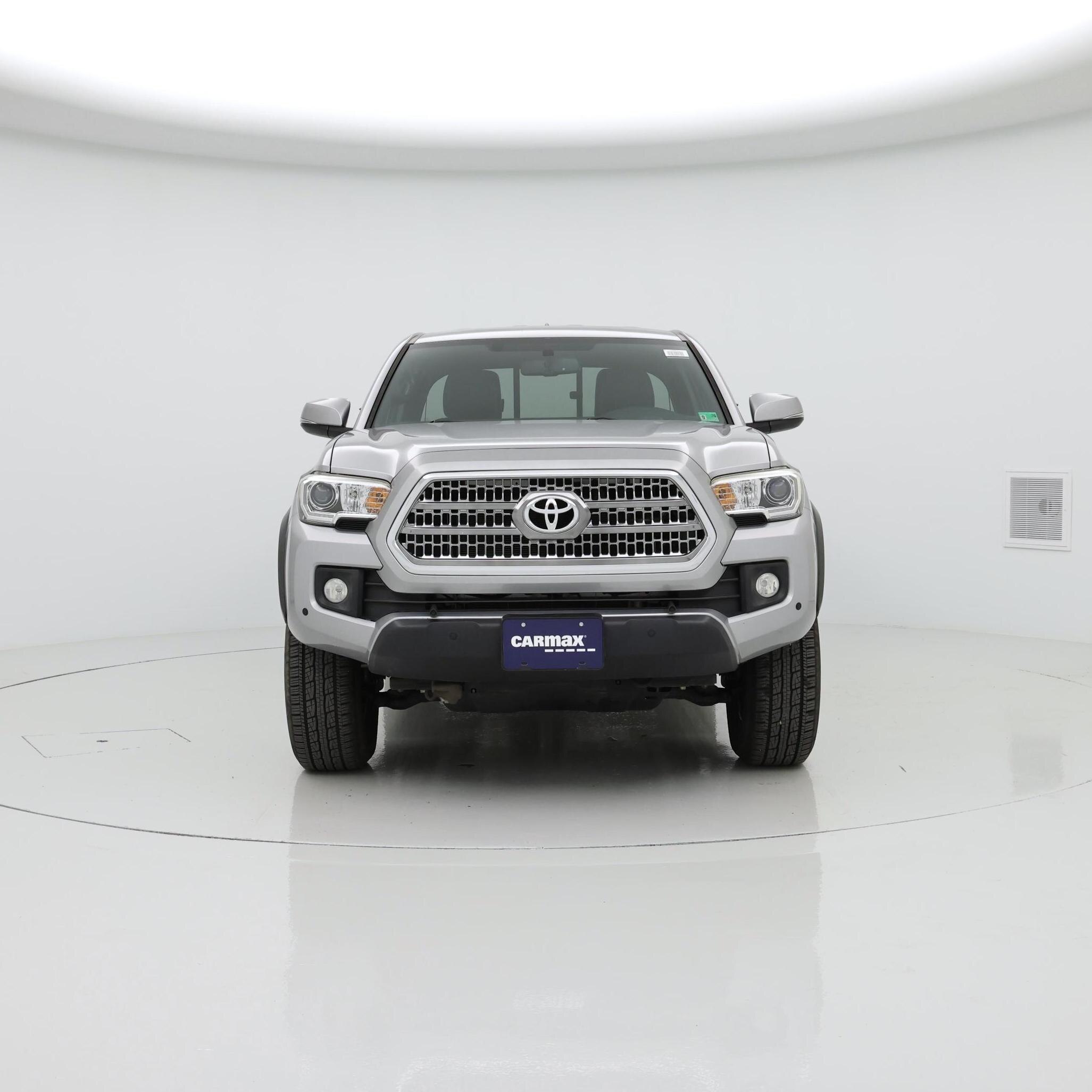 Thumbnail: 2017 Toyota Tacoma - 5