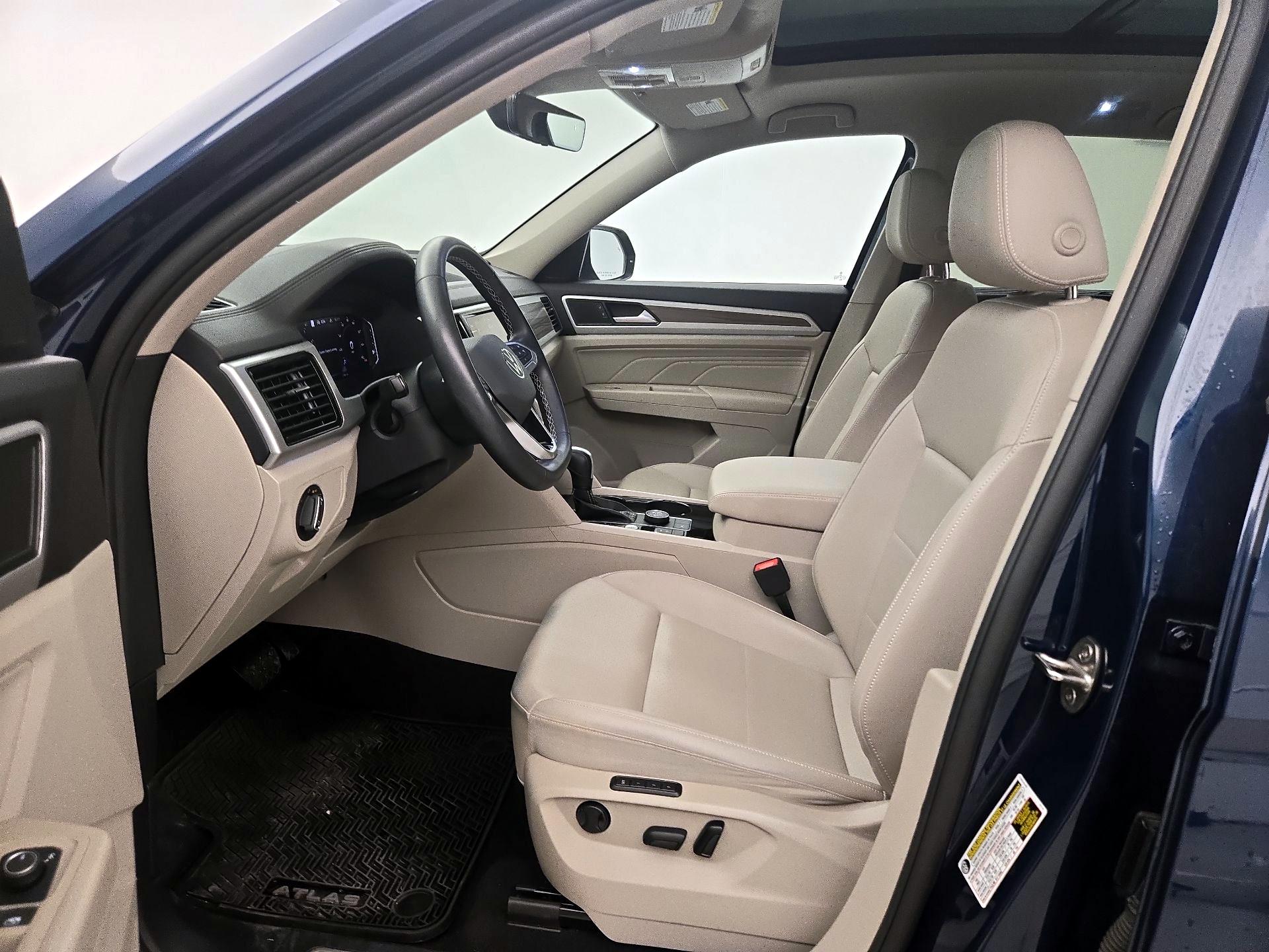 Thumbnail: 2022 Volkswagen Atlas - 11