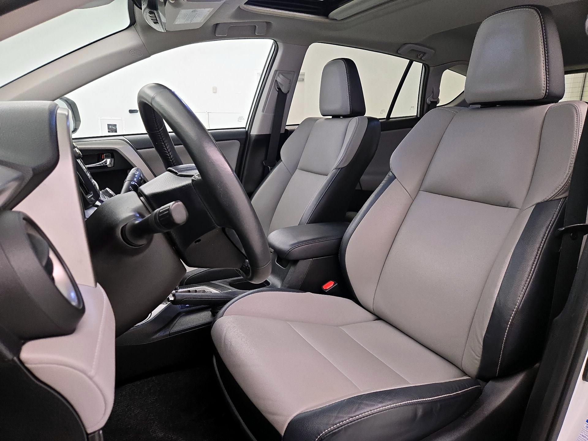 Thumbnail: 2017 Toyota RAV4 - 11