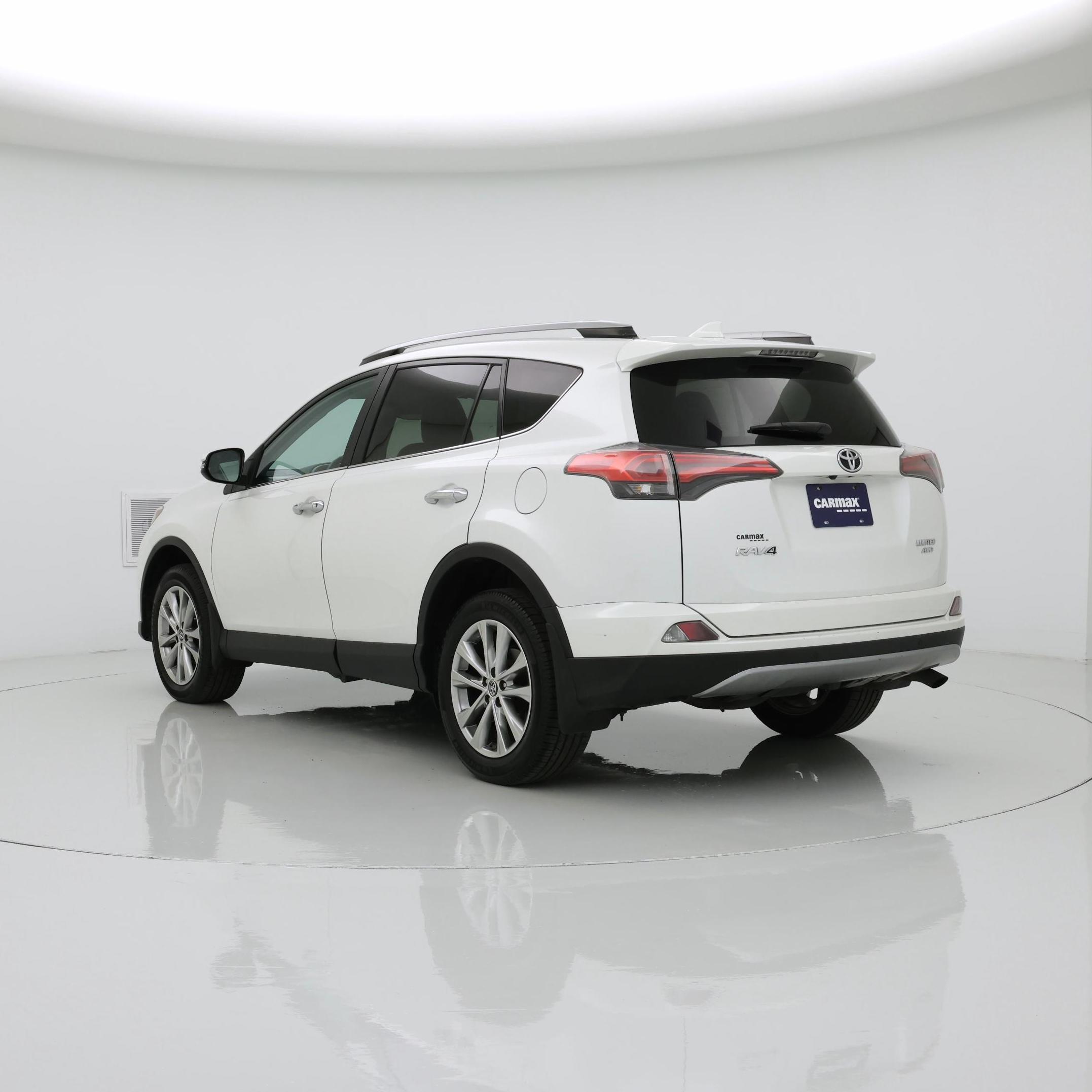 Thumbnail: 2017 Toyota RAV4 - 2