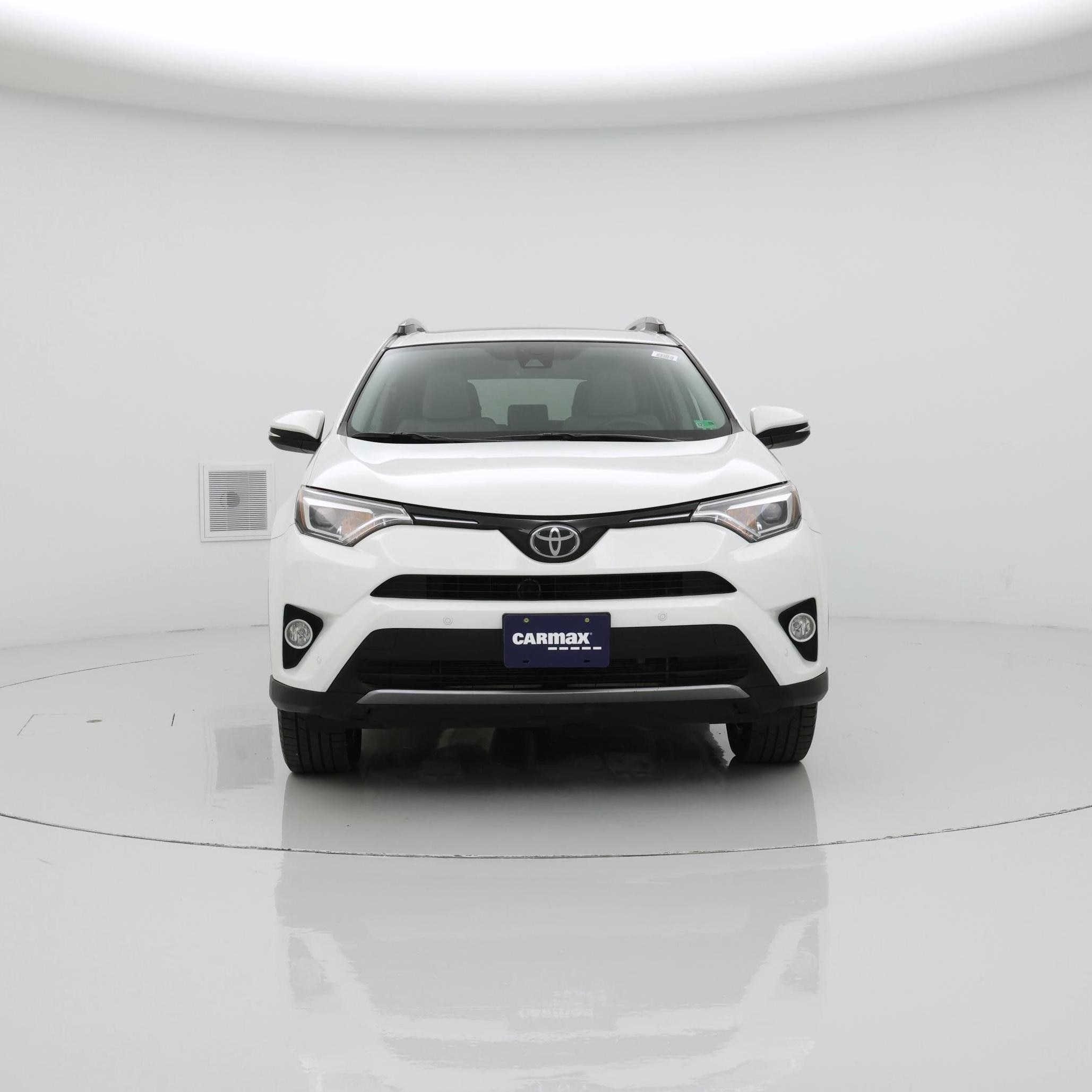 Thumbnail: 2017 Toyota RAV4 - 5