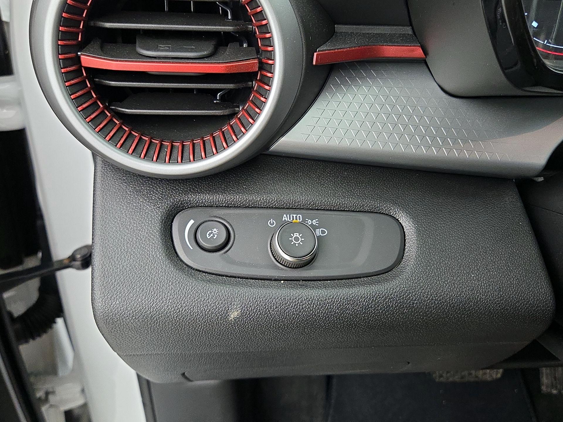 Thumbnail: 2025 Chevrolet Trax - 13