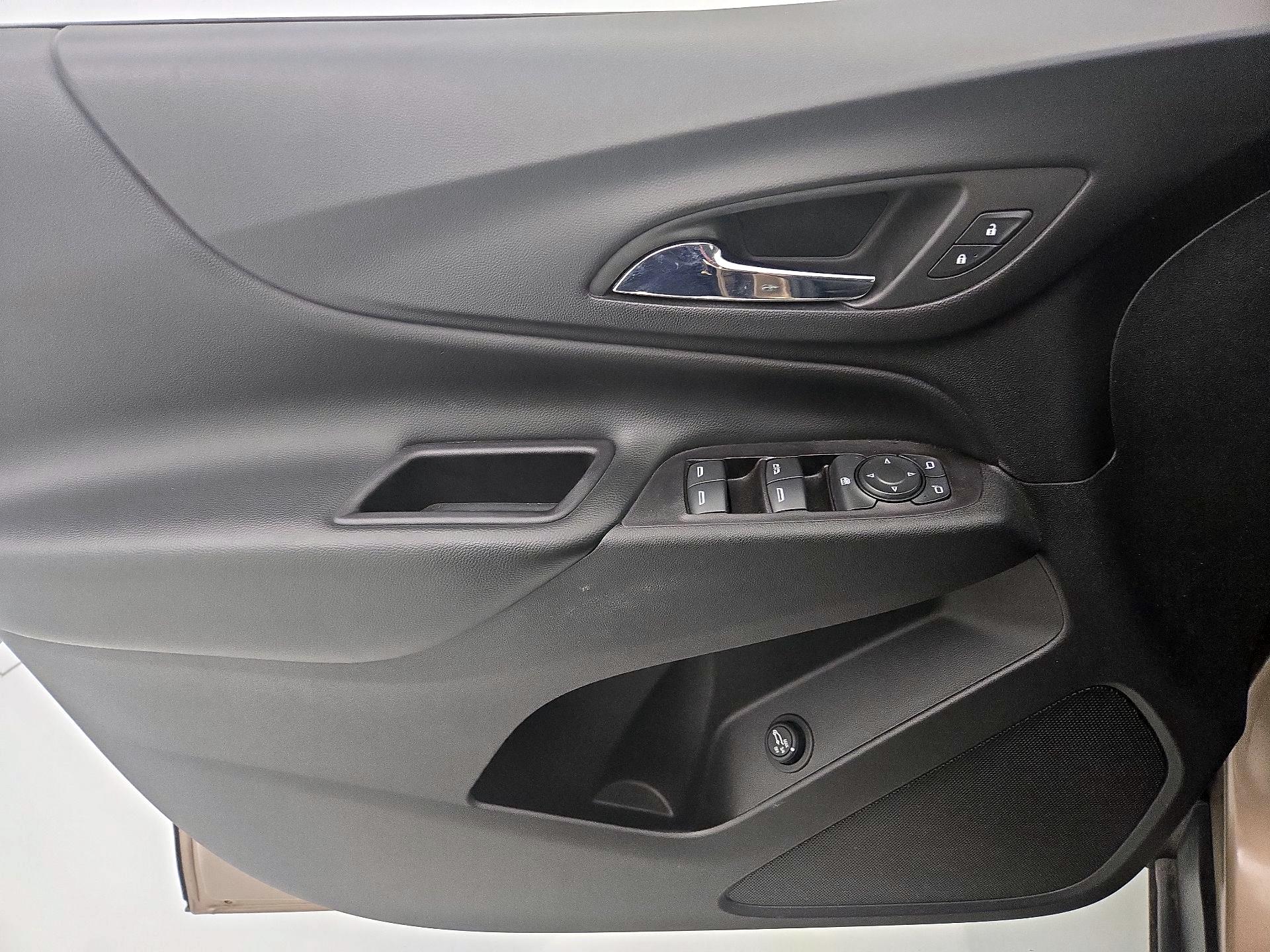 Thumbnail: 2018 Chevrolet Equinox - 12