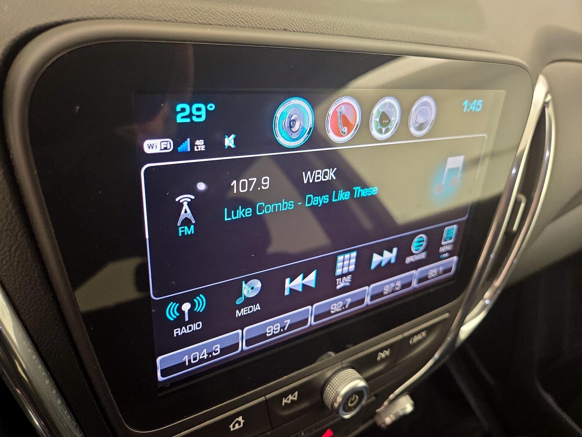 Thumbnail: 2018 Chevrolet Equinox - 15