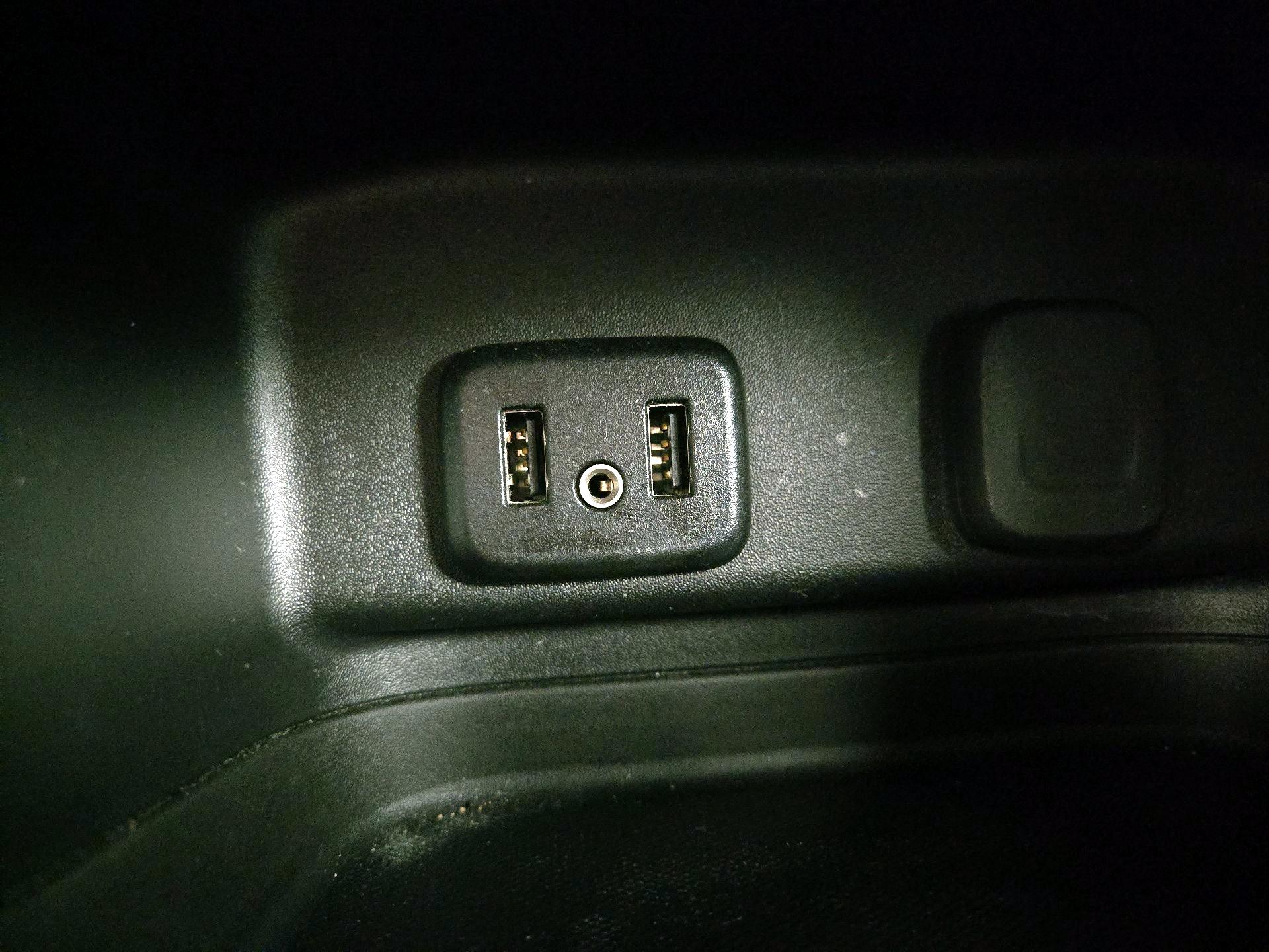 Thumbnail: 2018 Chevrolet Equinox - 18