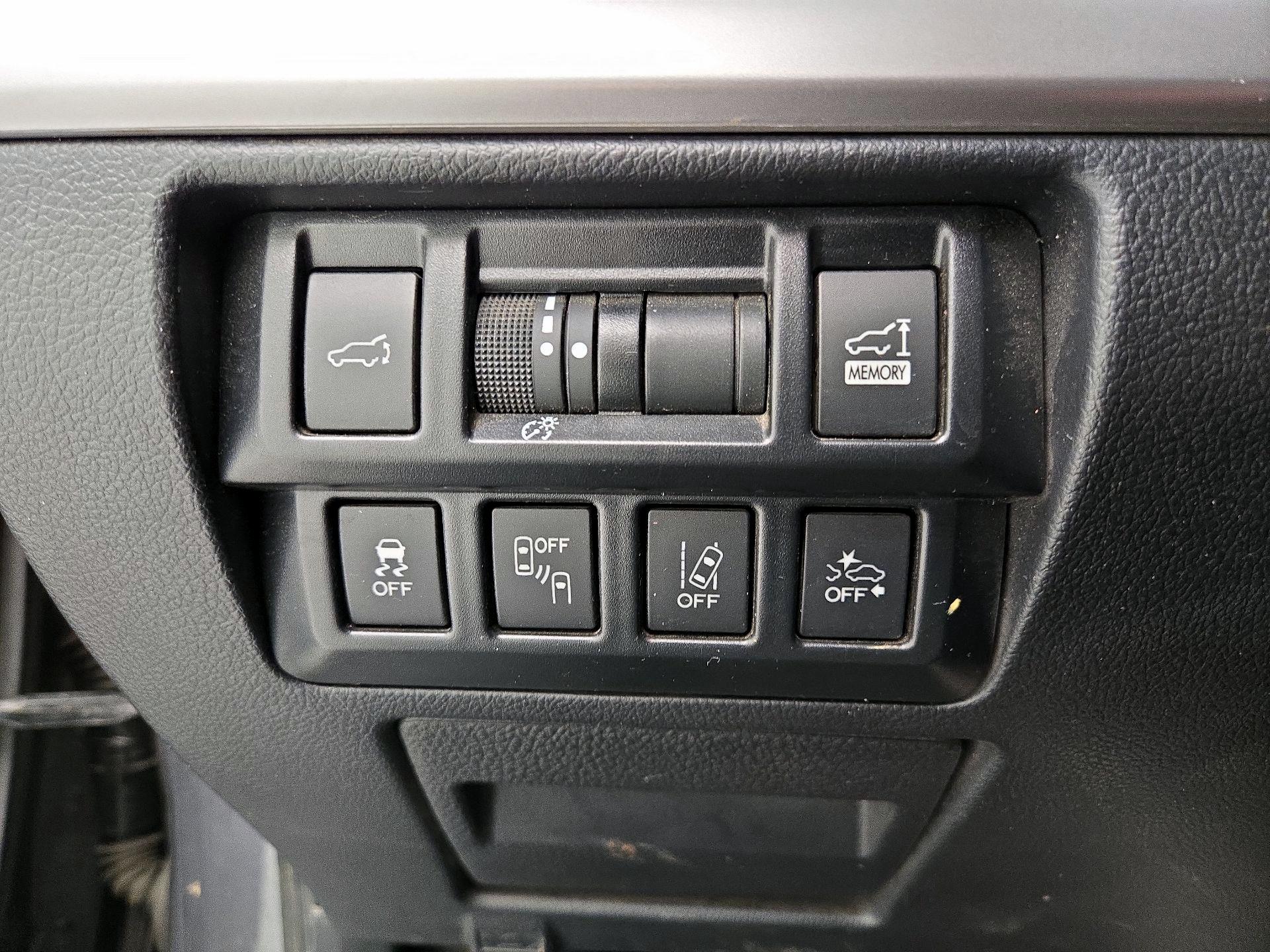 Thumbnail: 2019 Subaru Outback - 13