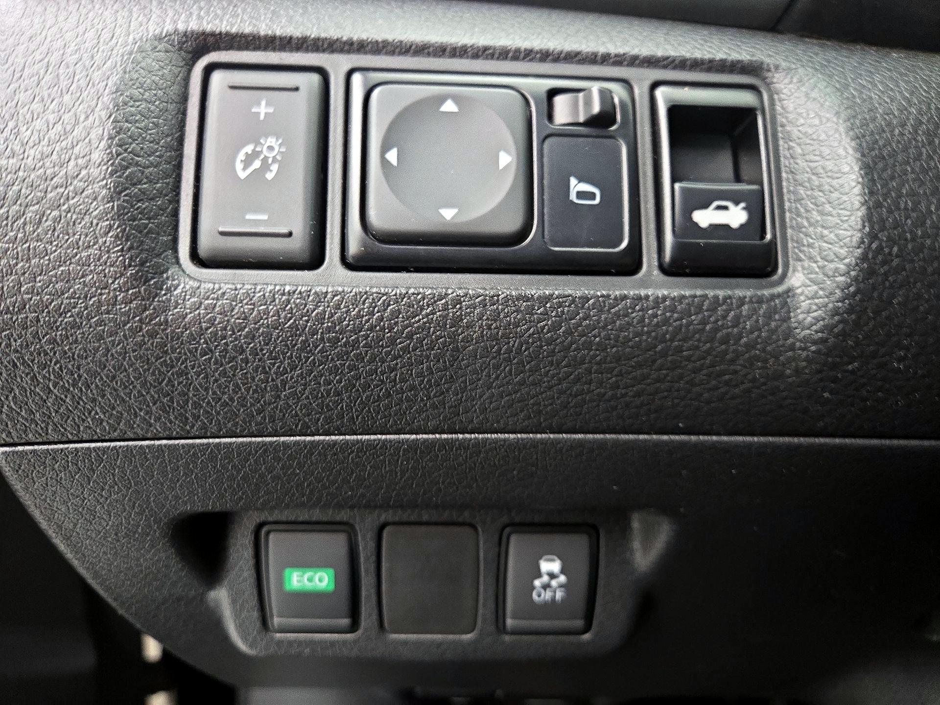 Thumbnail: 2019 Nissan Sentra - 13