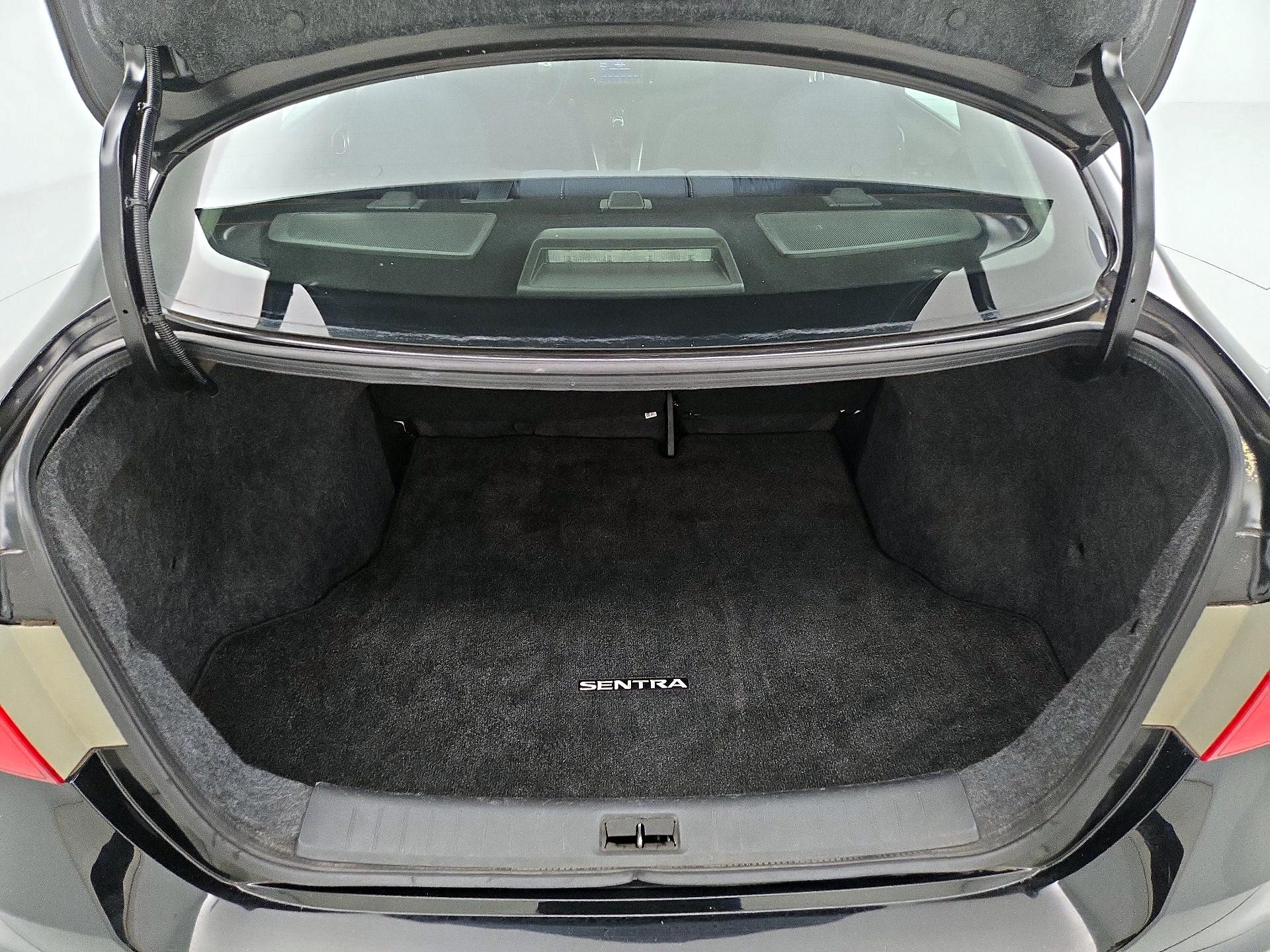 Thumbnail: 2019 Nissan Sentra - 20