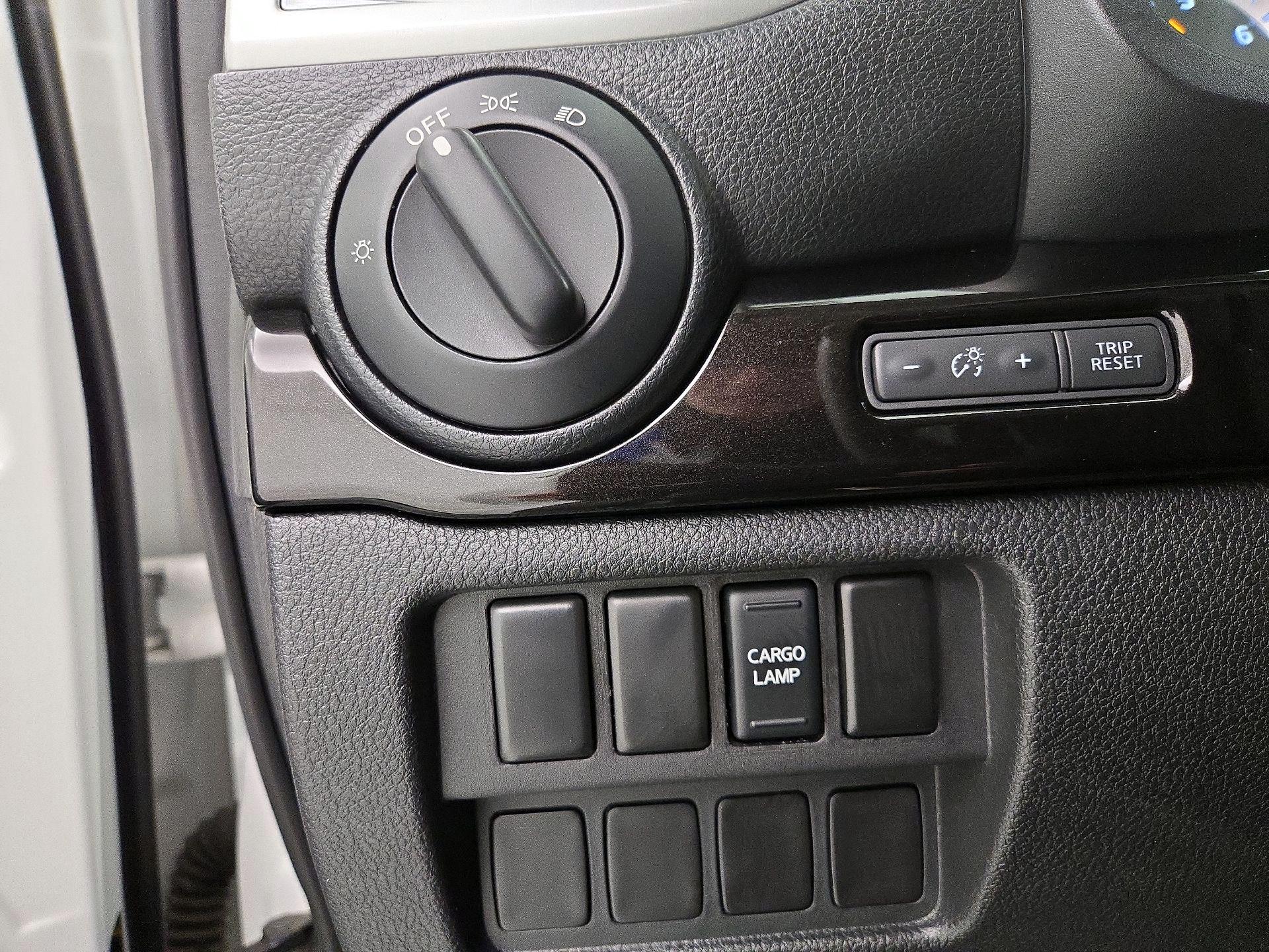 Thumbnail: 2017 Nissan Titan - 13