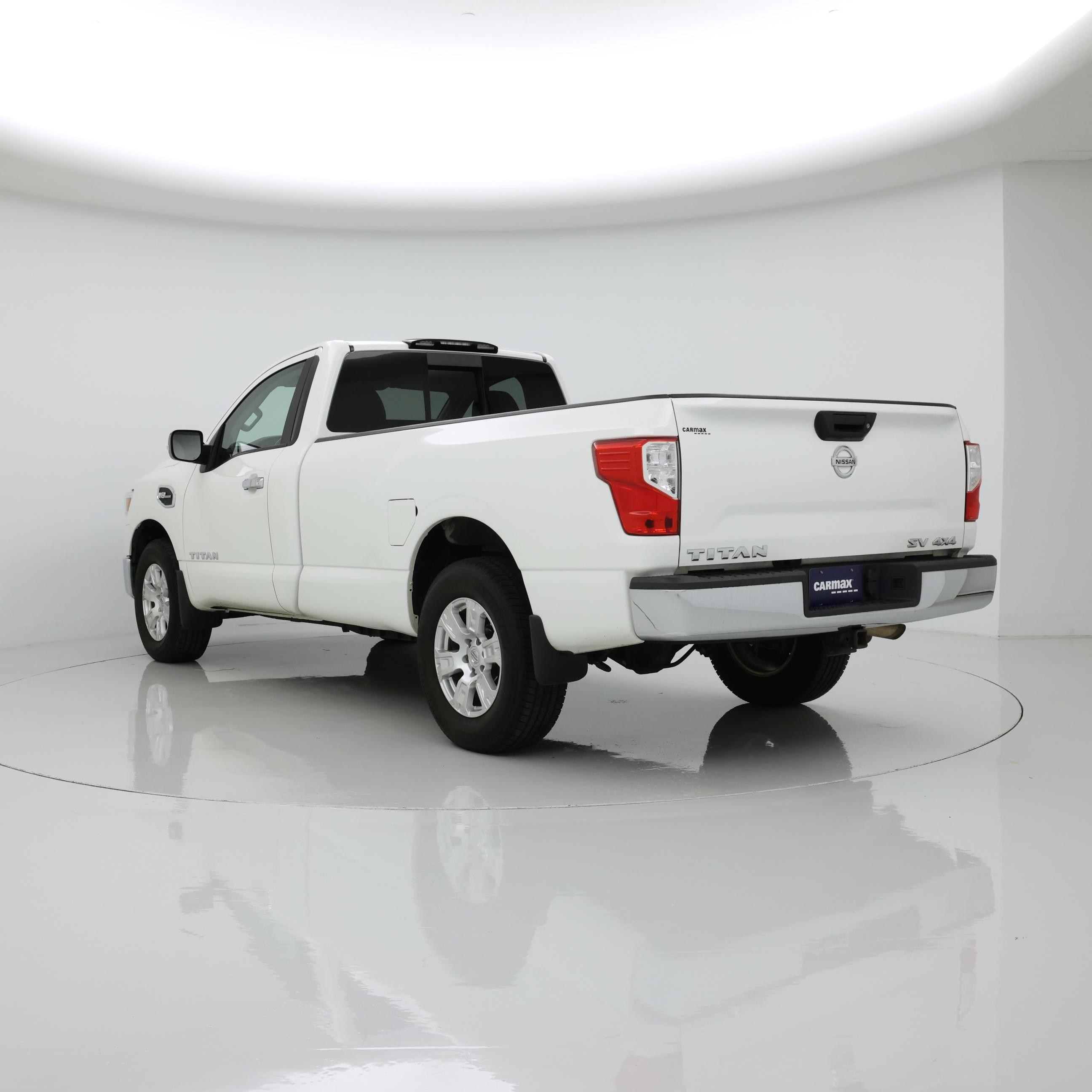 Thumbnail: 2017 Nissan Titan - 2