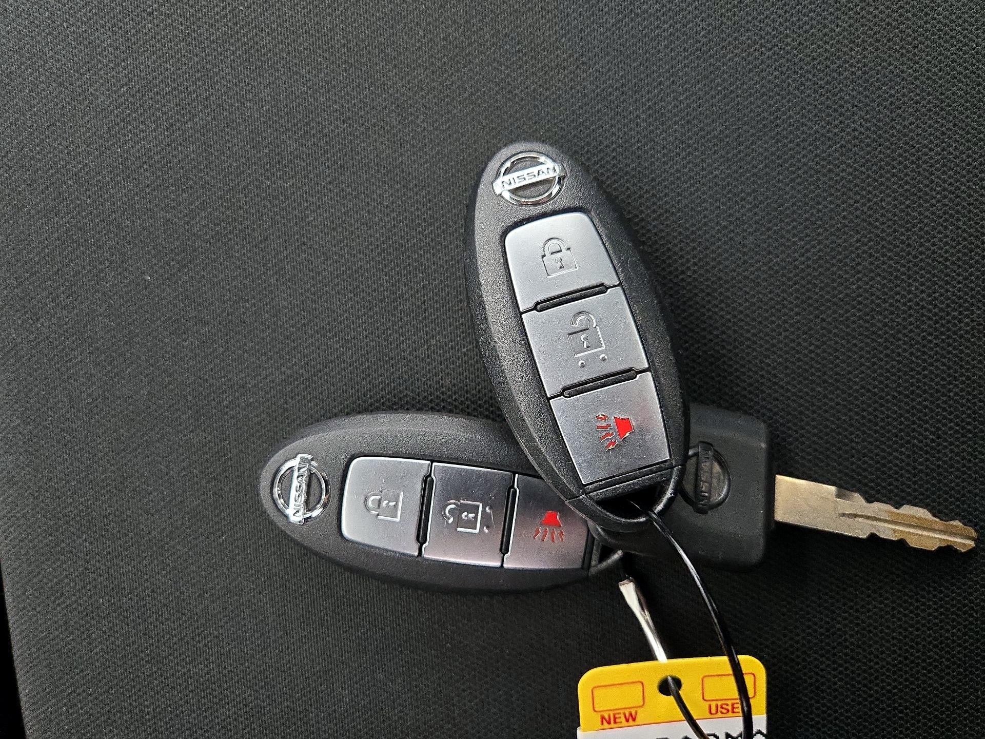 Thumbnail: 2017 Nissan Titan - 20