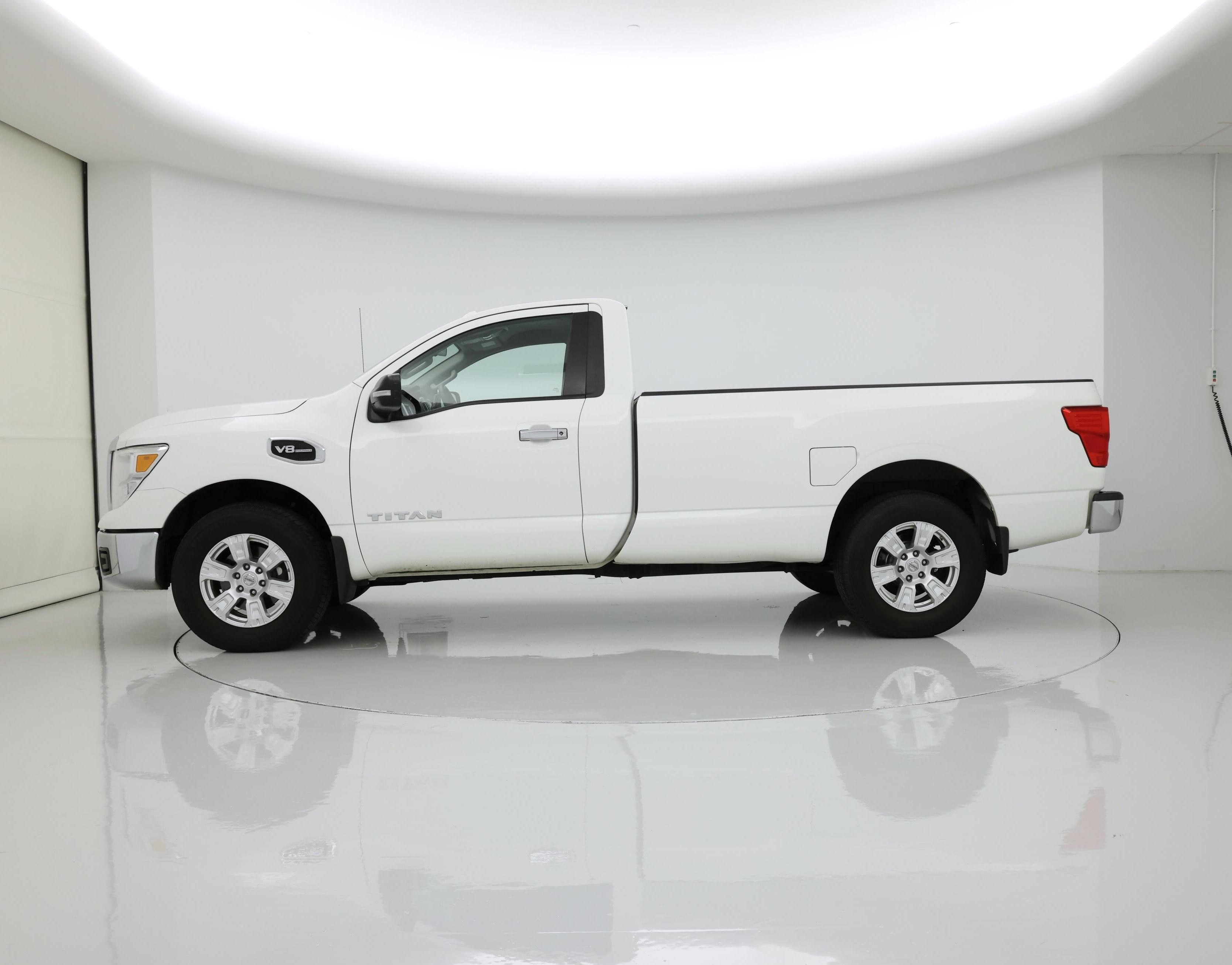 Thumbnail: 2017 Nissan Titan - 3